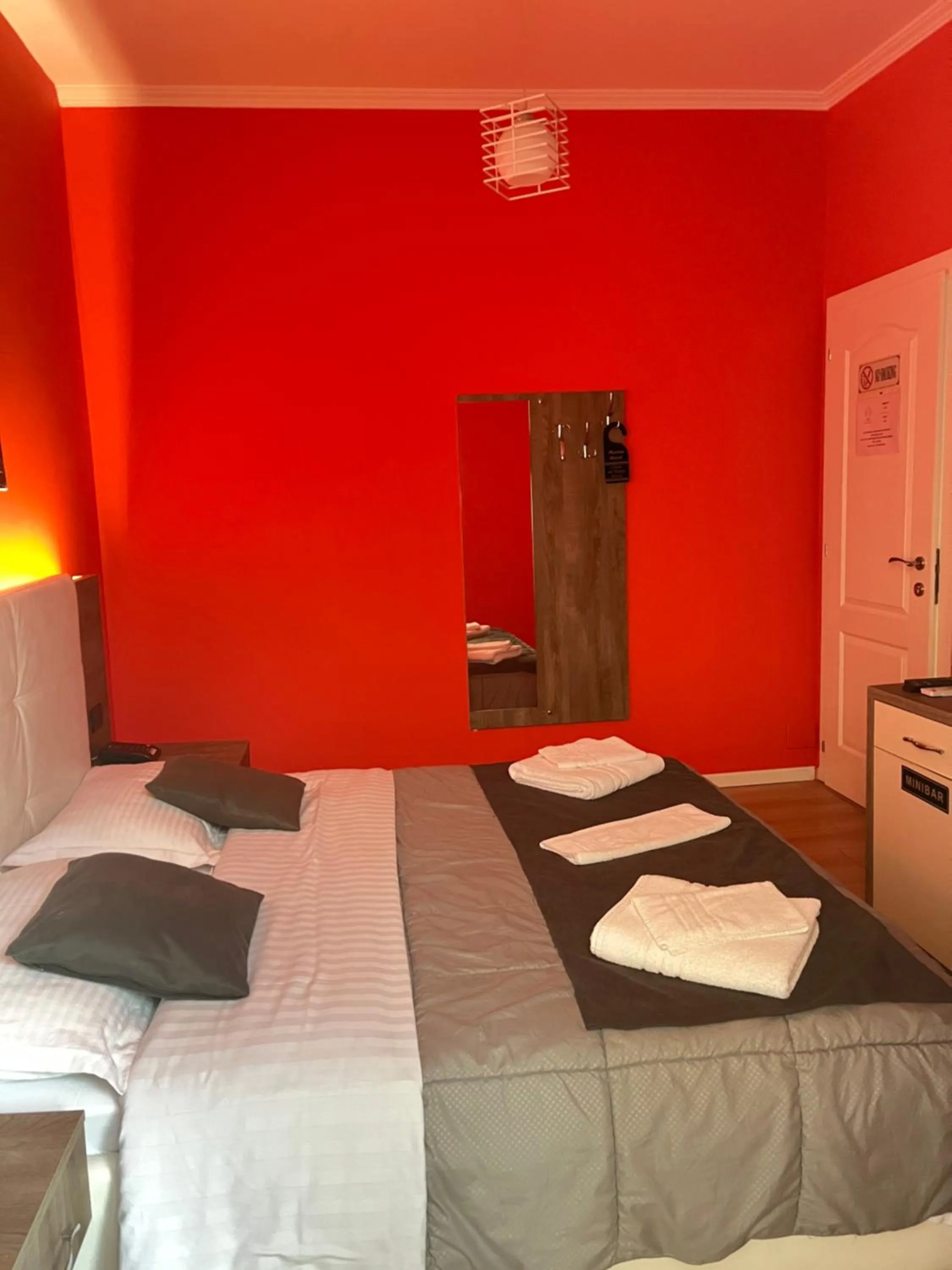 Budget Double Room in MARION HOTEL
