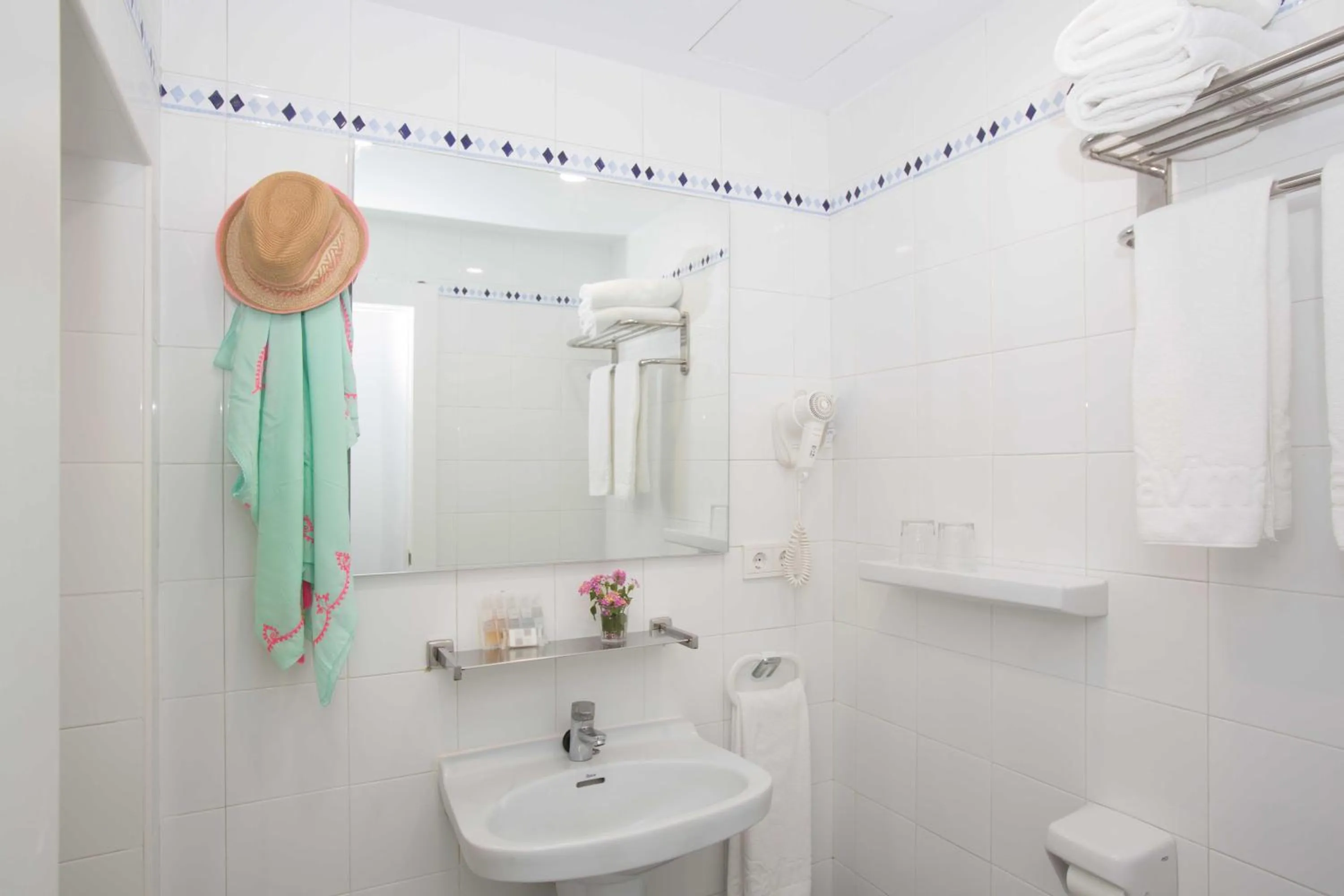 Bathroom in Gavimar Ariel Chico Hotel and Apartments
