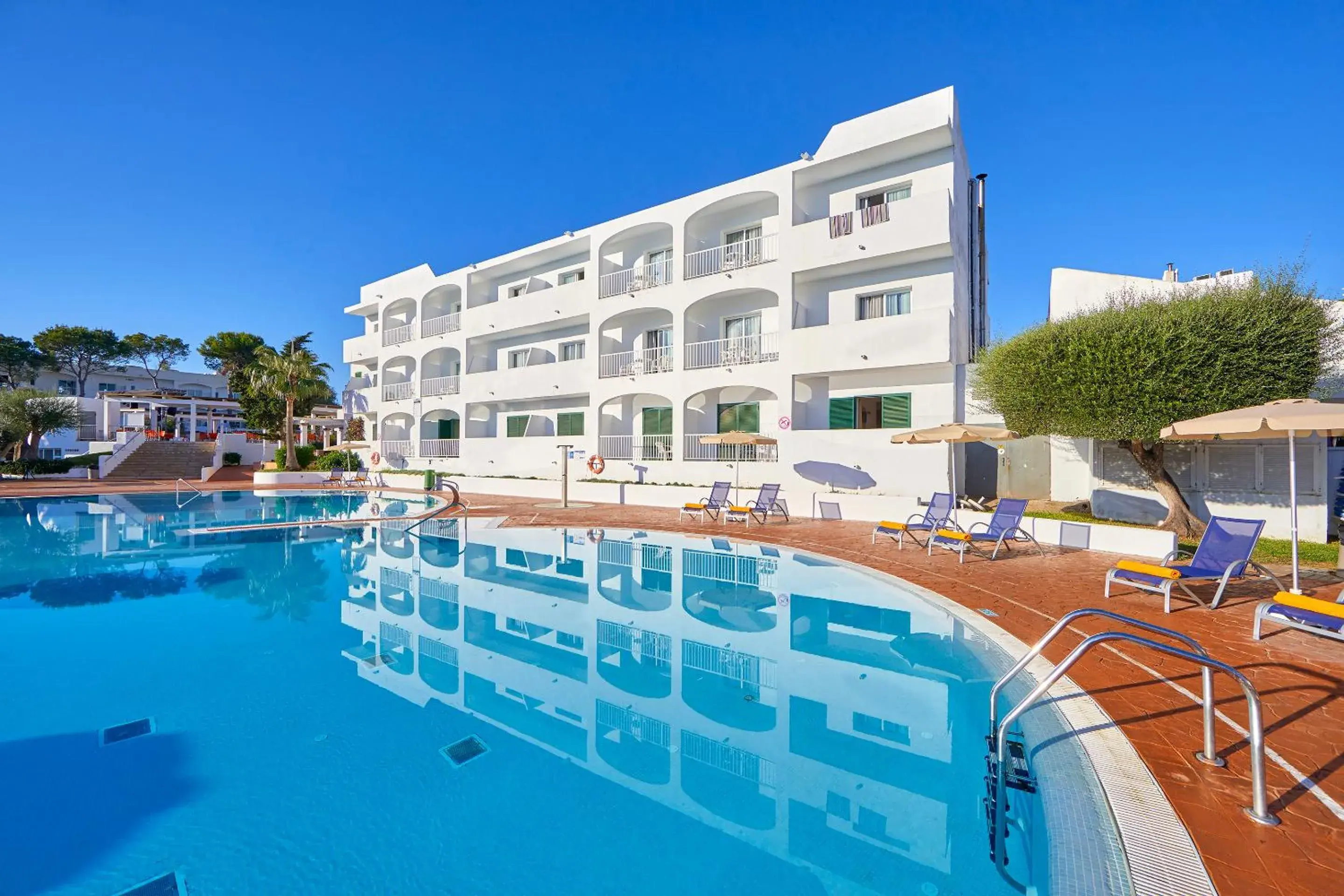 Property building in Gavimar Ariel Chico Hotel and Apartments Property building in Gavimar Ariel Chico Hotel and Apartments