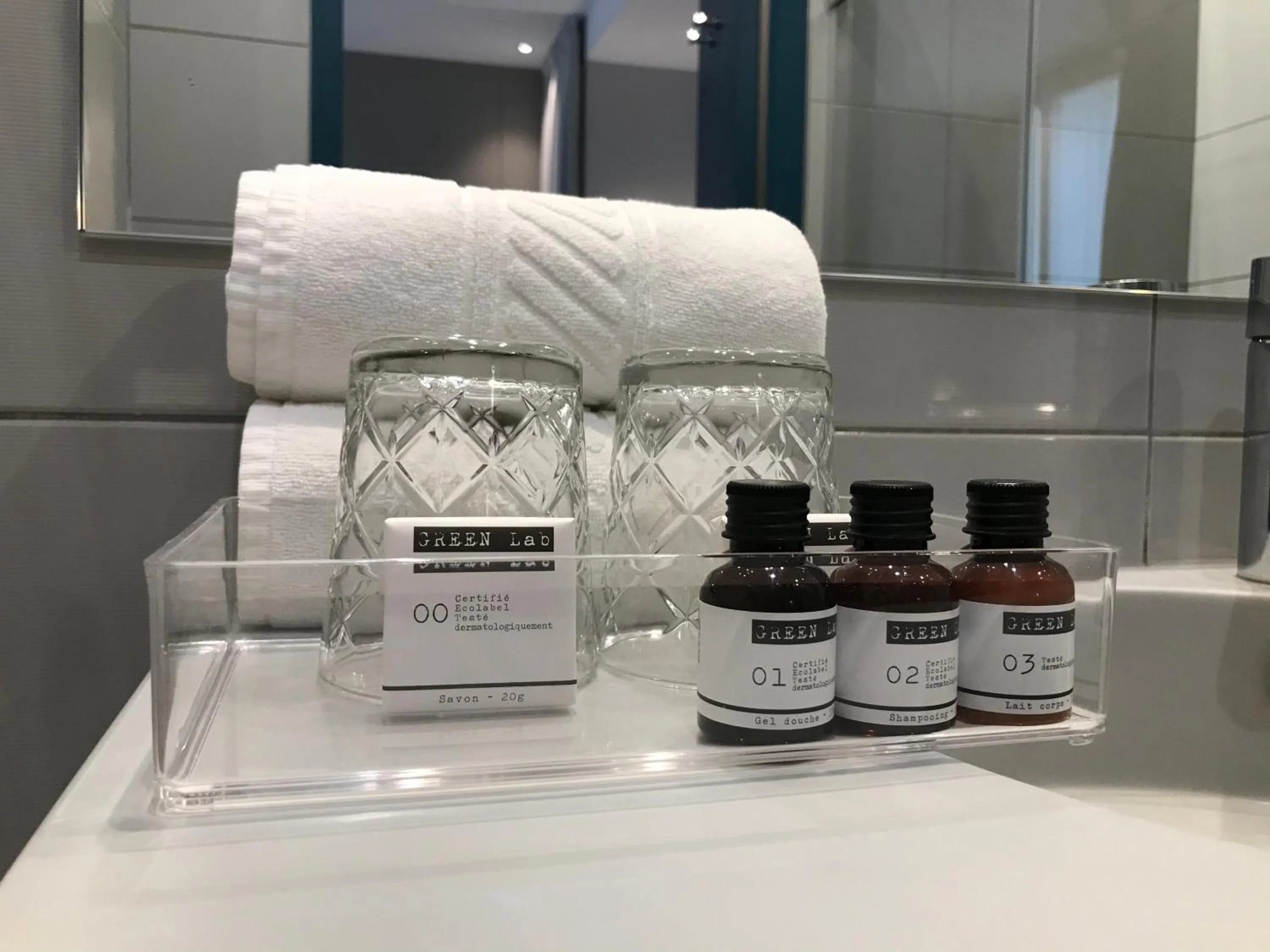 Bathroom in Le Basile Hôtel