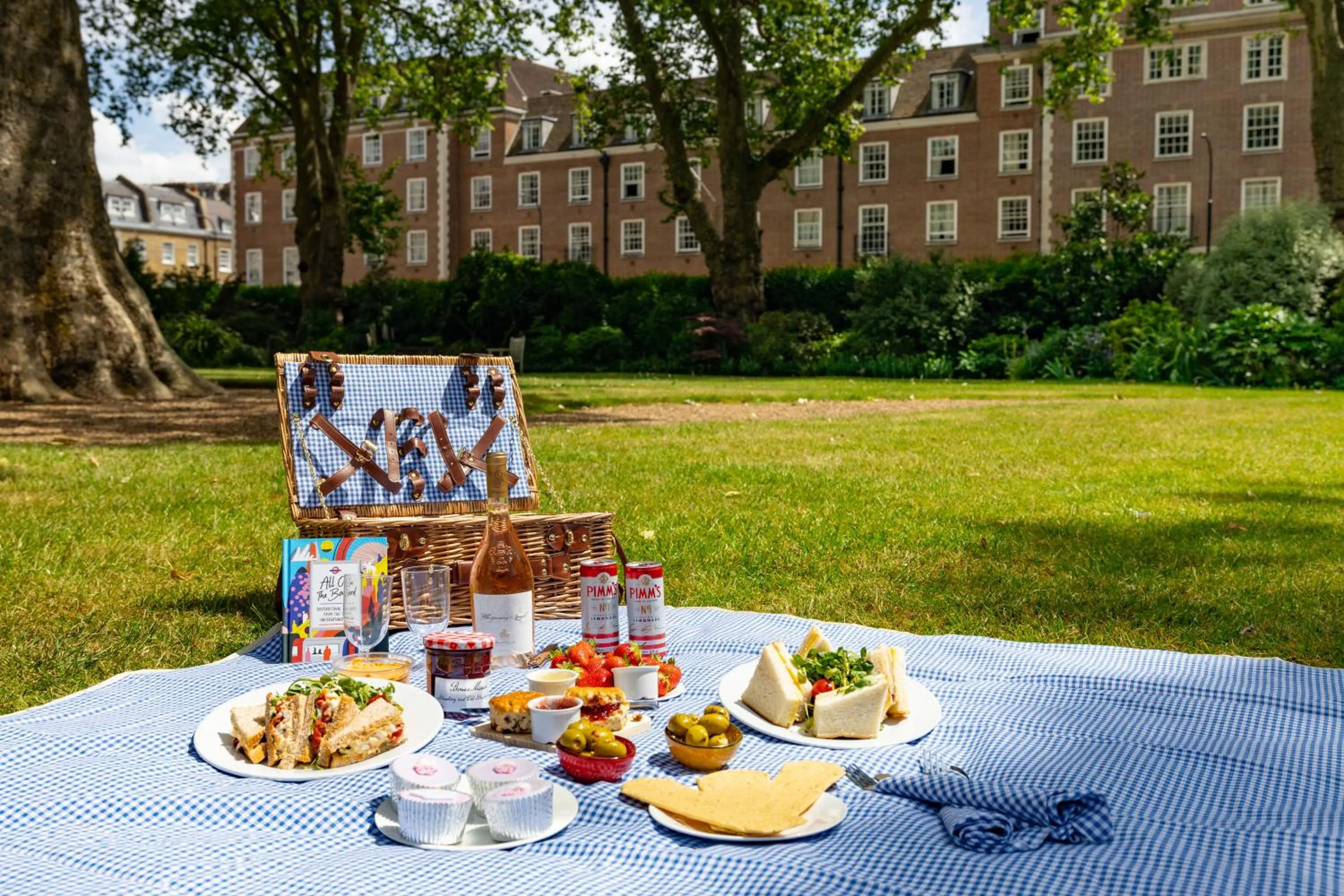Garden in The Goodenough Hotel London