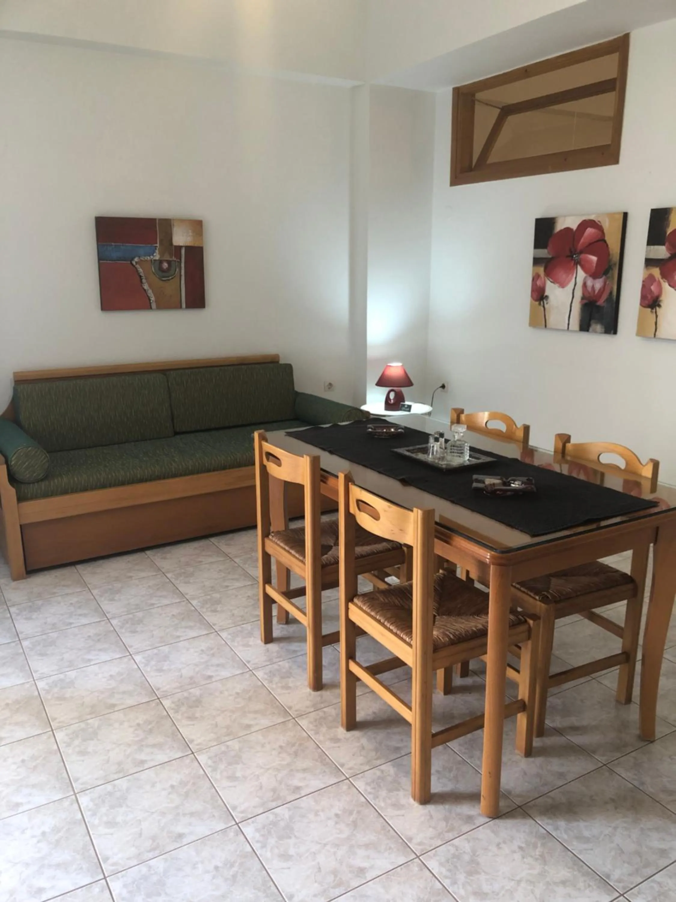 Chrisanthi Studios & Apartments