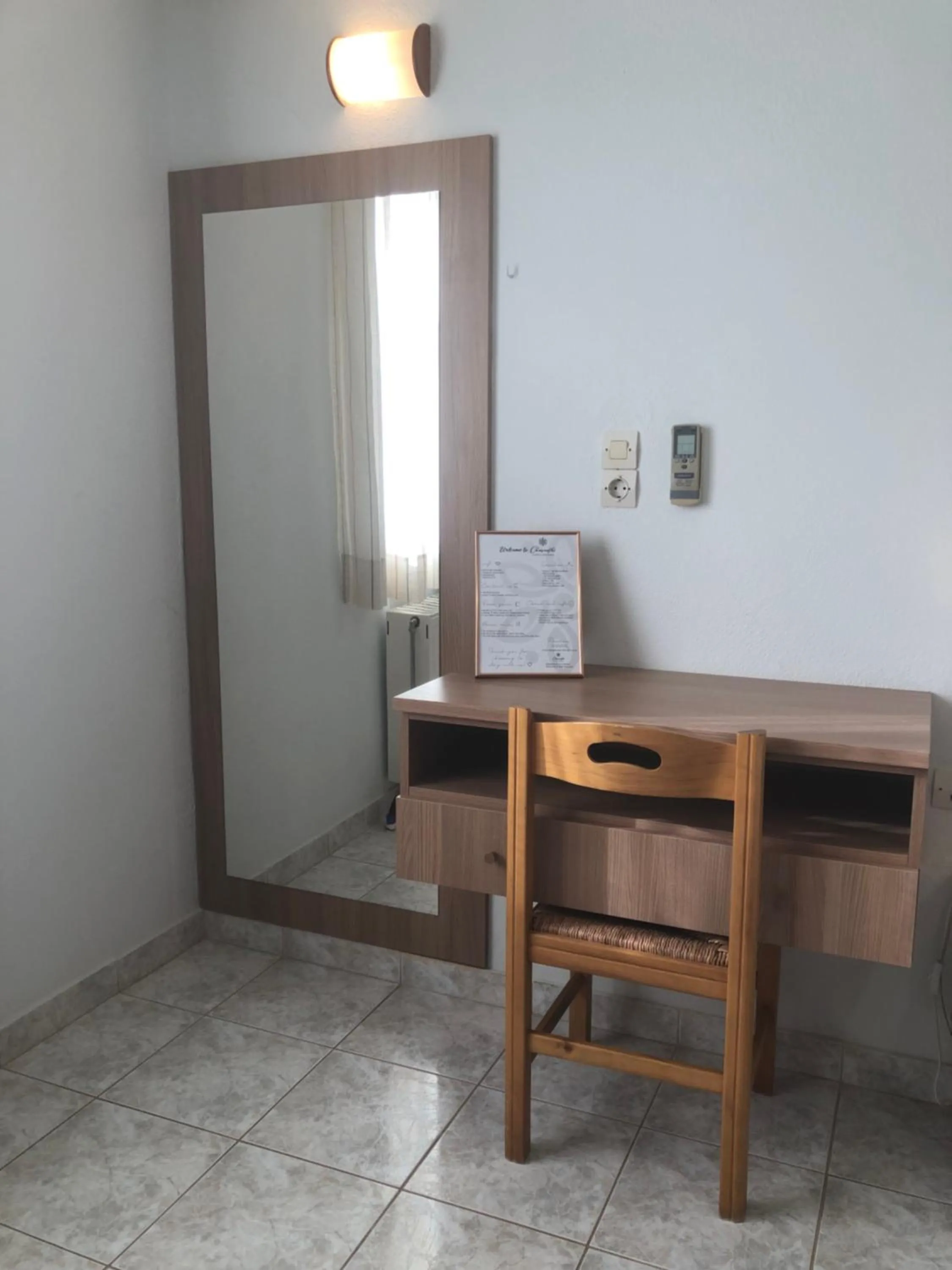 Chrisanthi Studios & Apartments