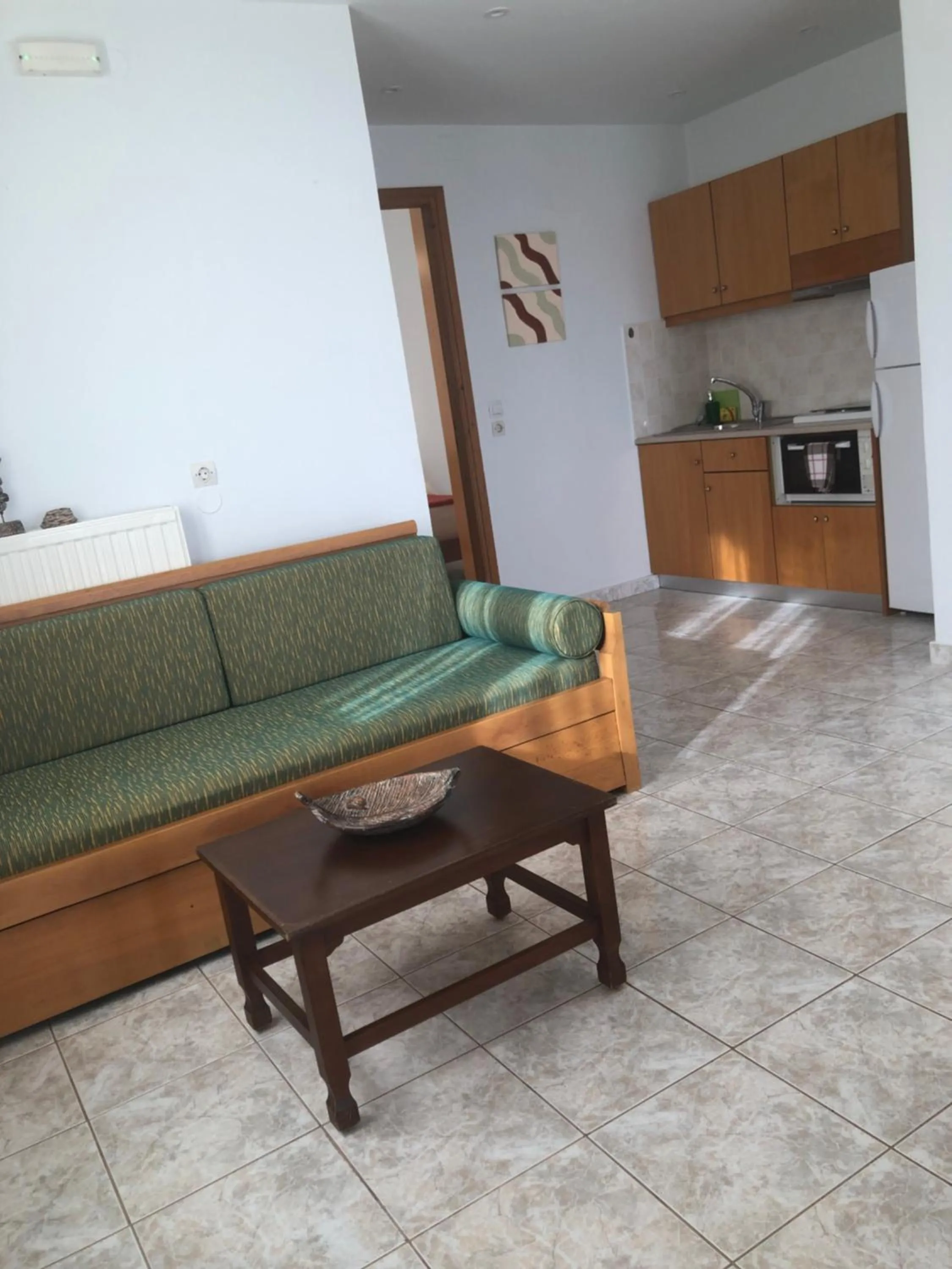 Chrisanthi Studios & Apartments