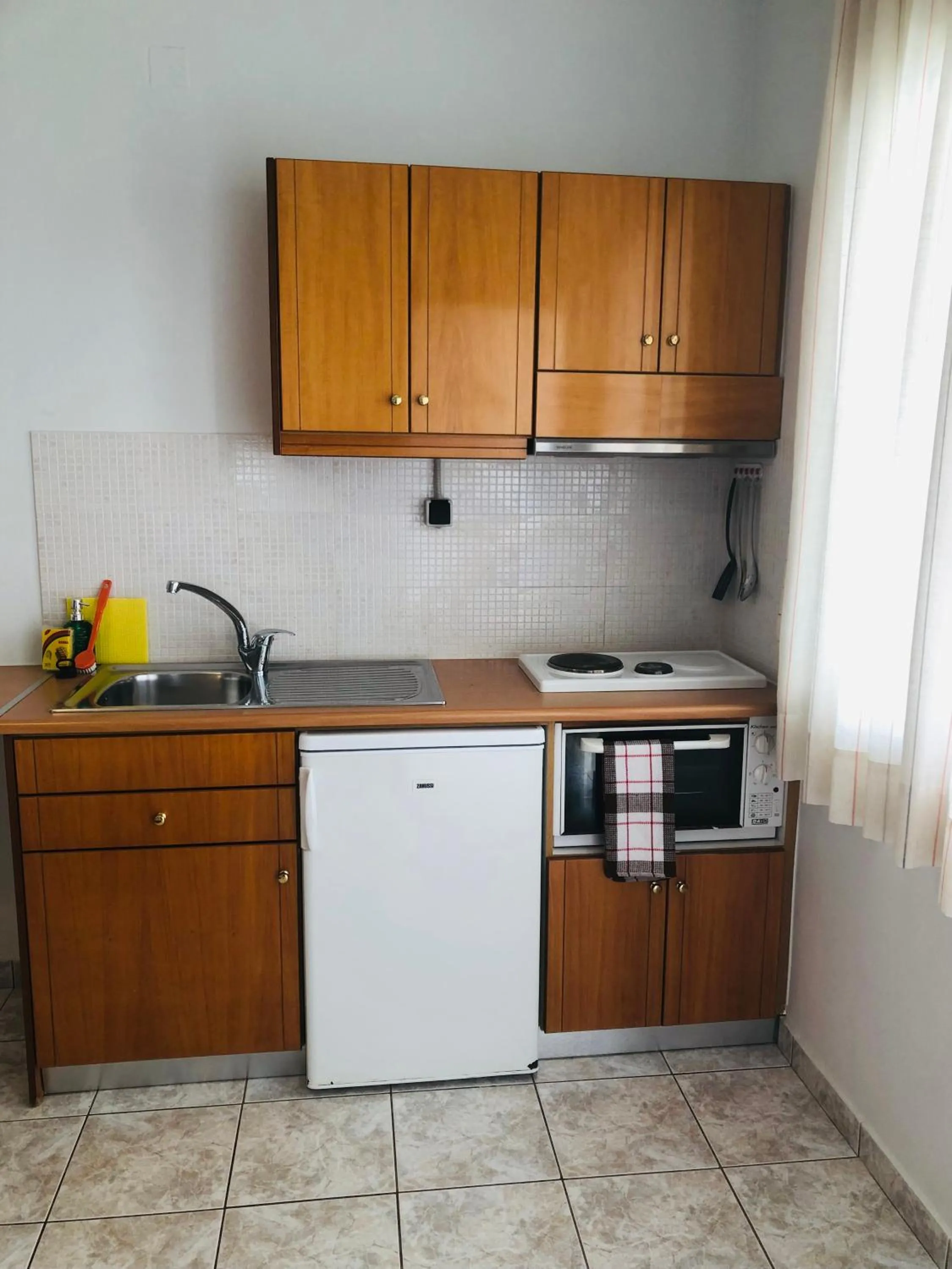 Chrisanthi Studios & Apartments
