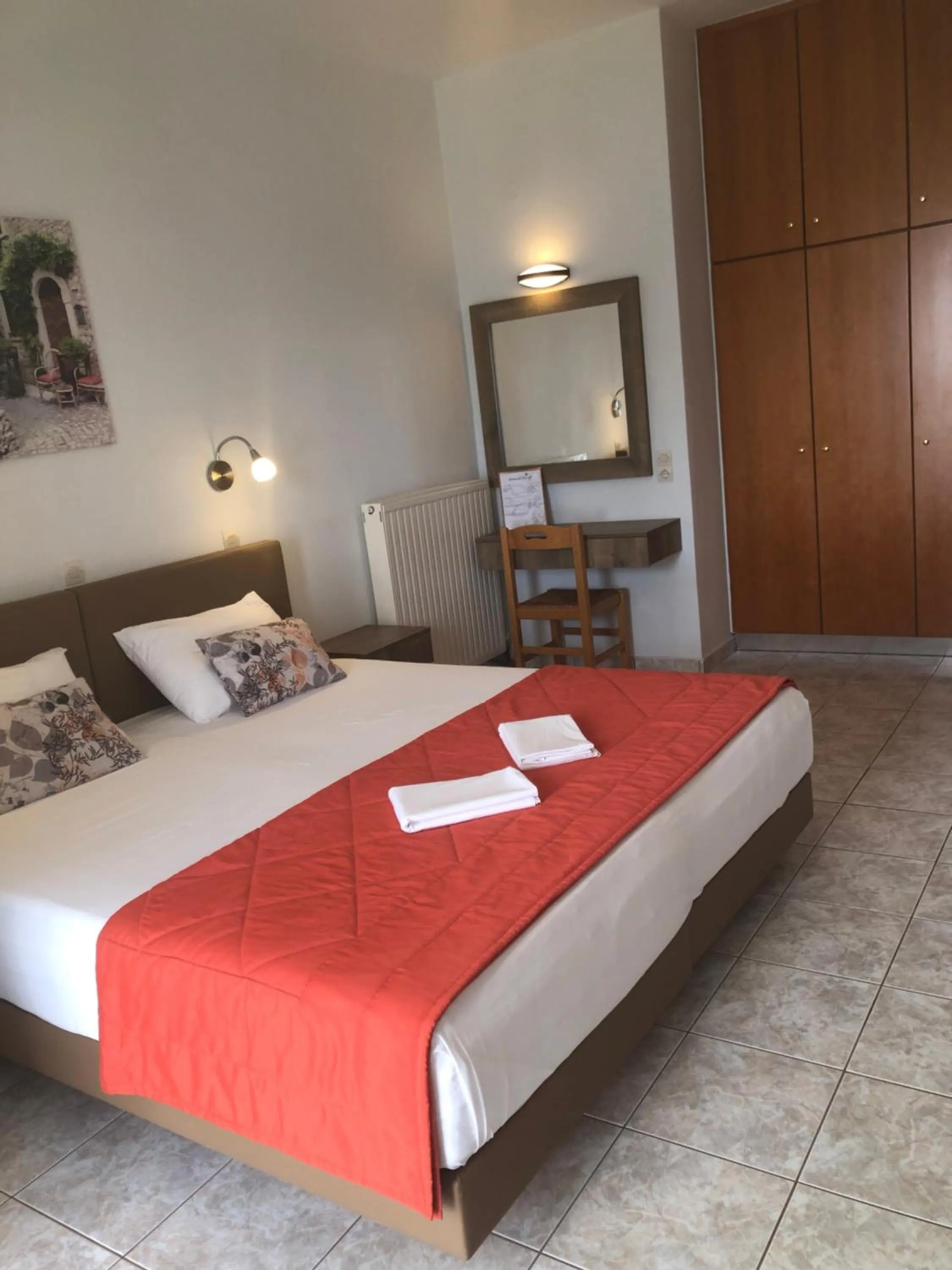 Bedroom, Bed in Chrisanthi Studios & Apartments