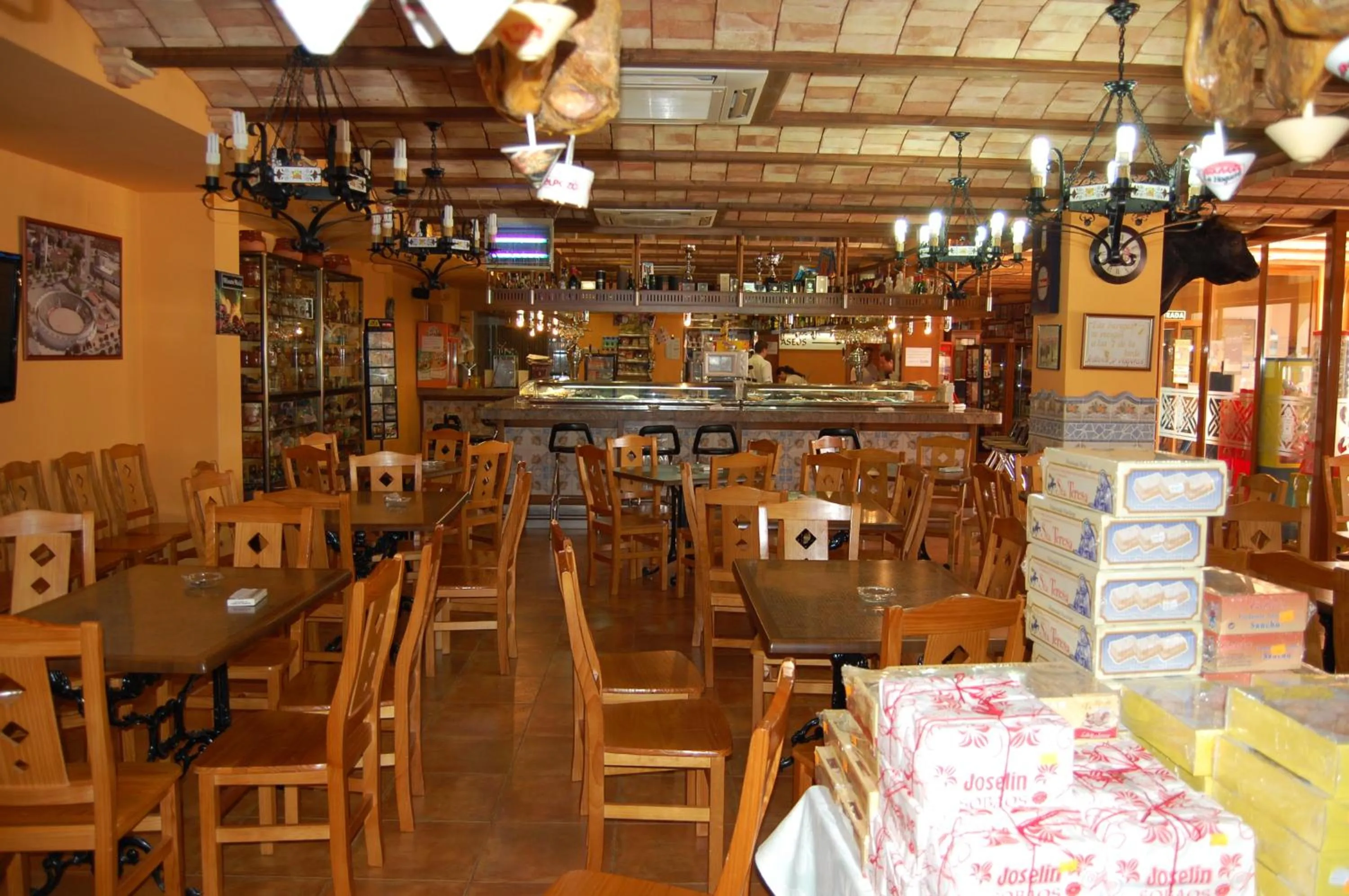 Restaurant/places to eat in Hotel Flor de la Mancha