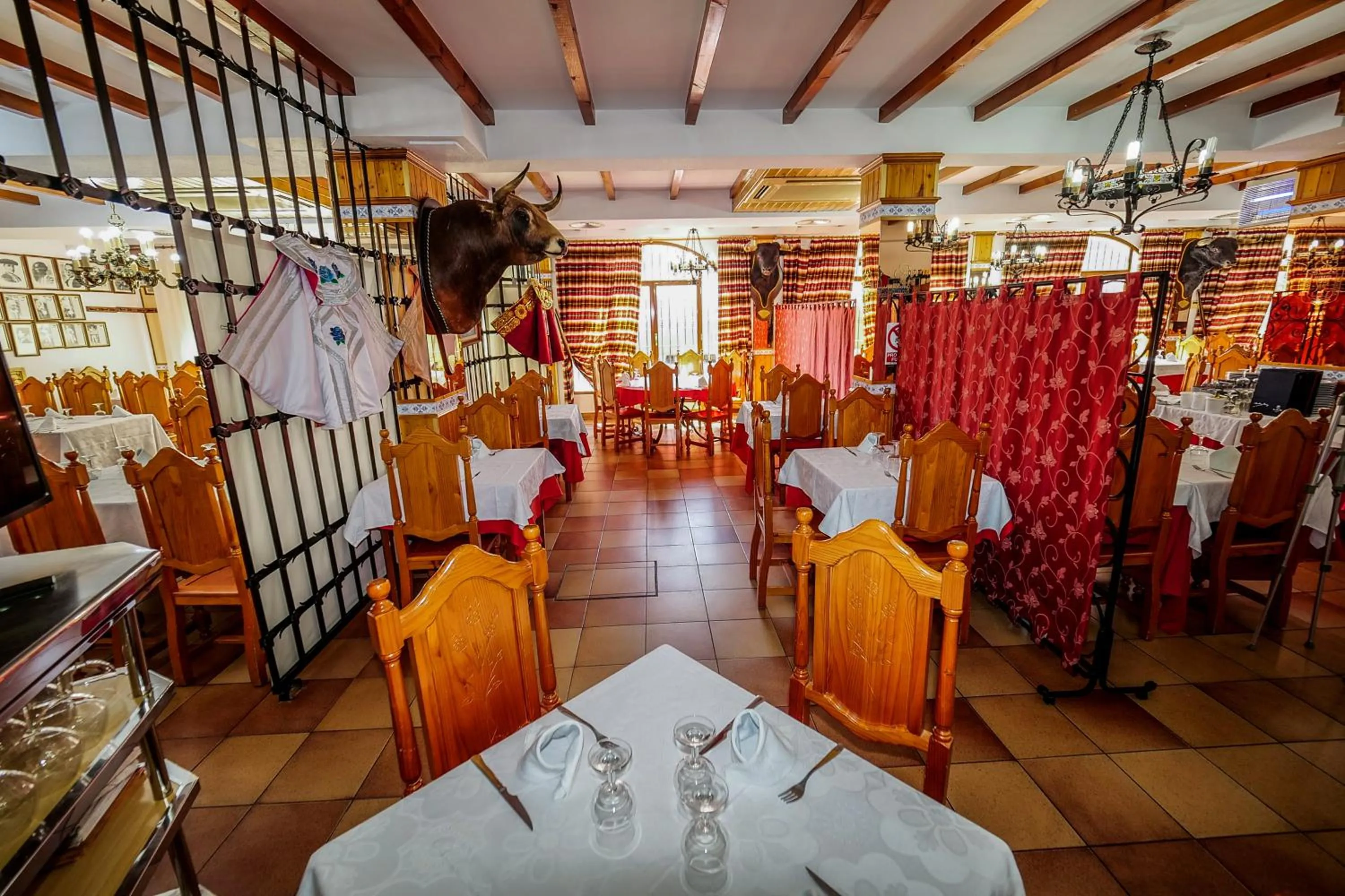 Restaurant/places to eat in Hotel Flor de la Mancha