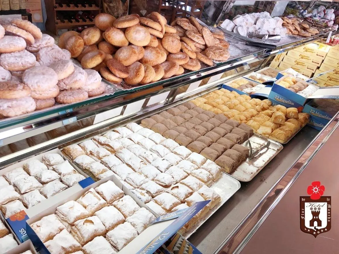 On-site shops in Hotel Flor de la Mancha