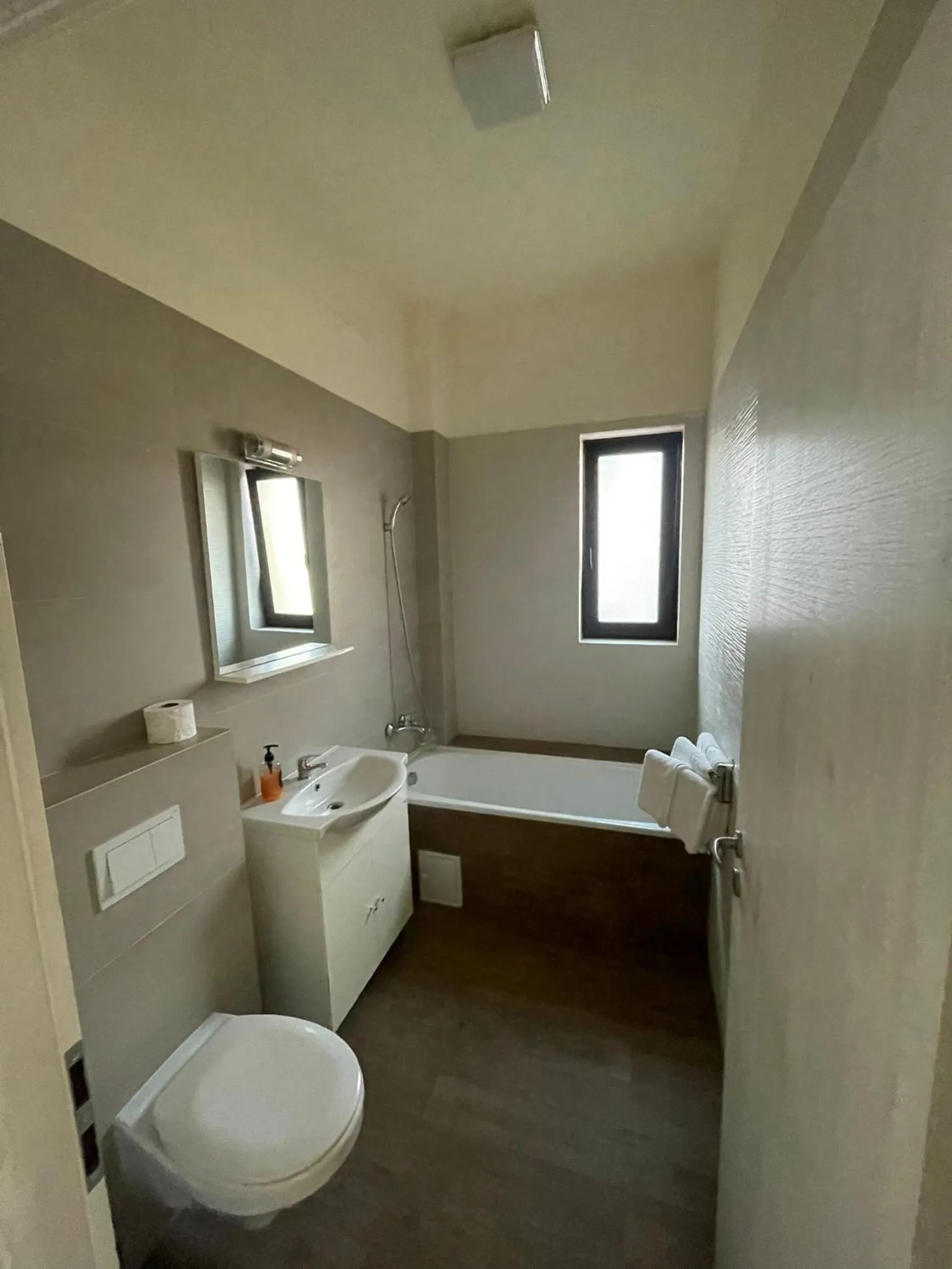 Toilet in VISAJ Residence