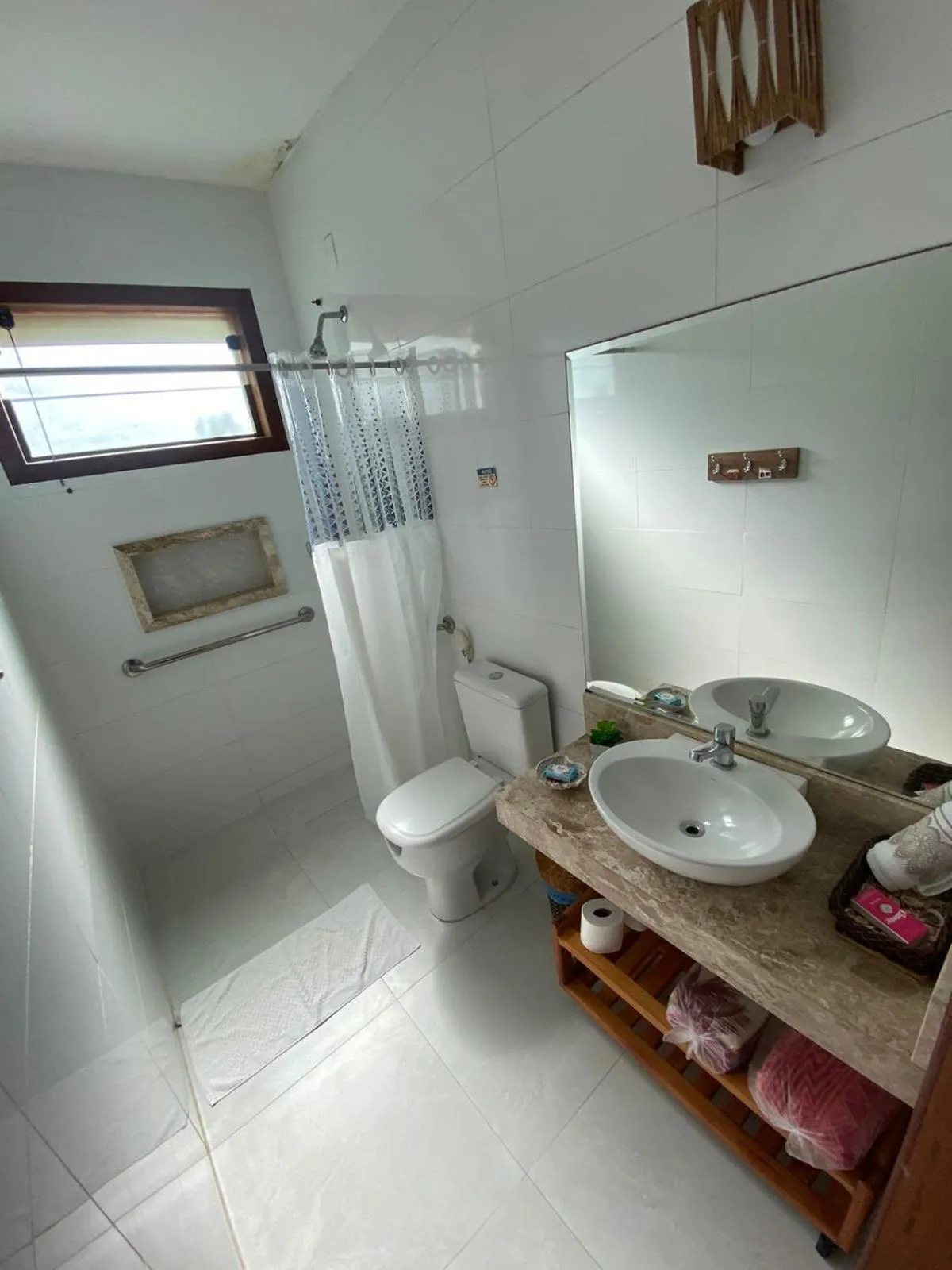 Bathroom in Pousada Maré
