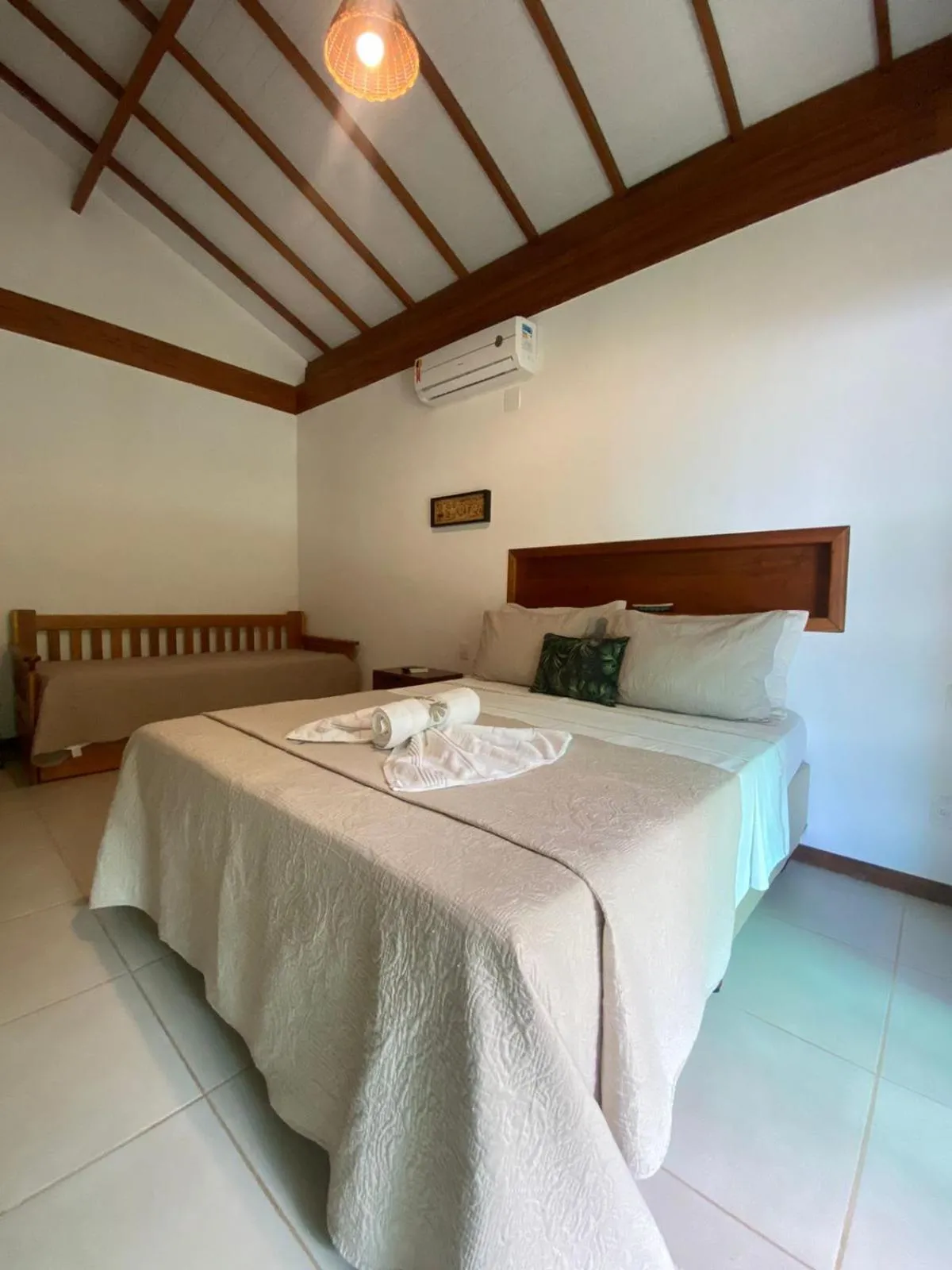 Bed in Pousada Maré