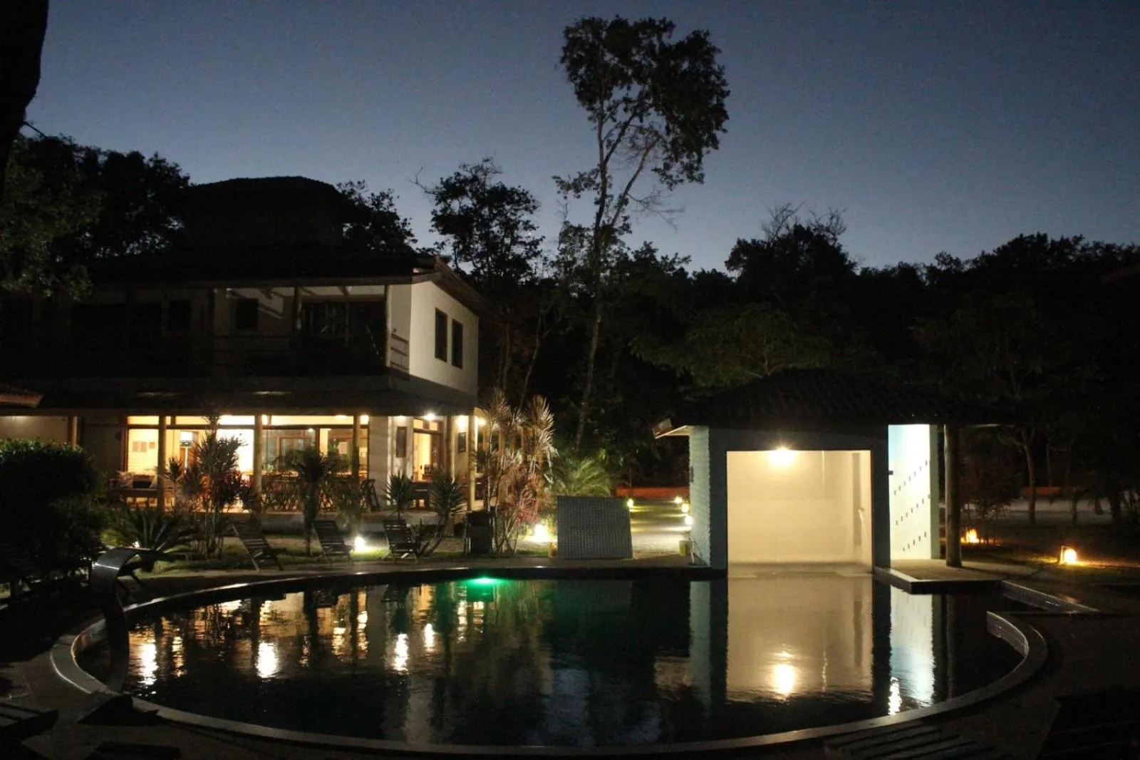 Night in Pousada Maré