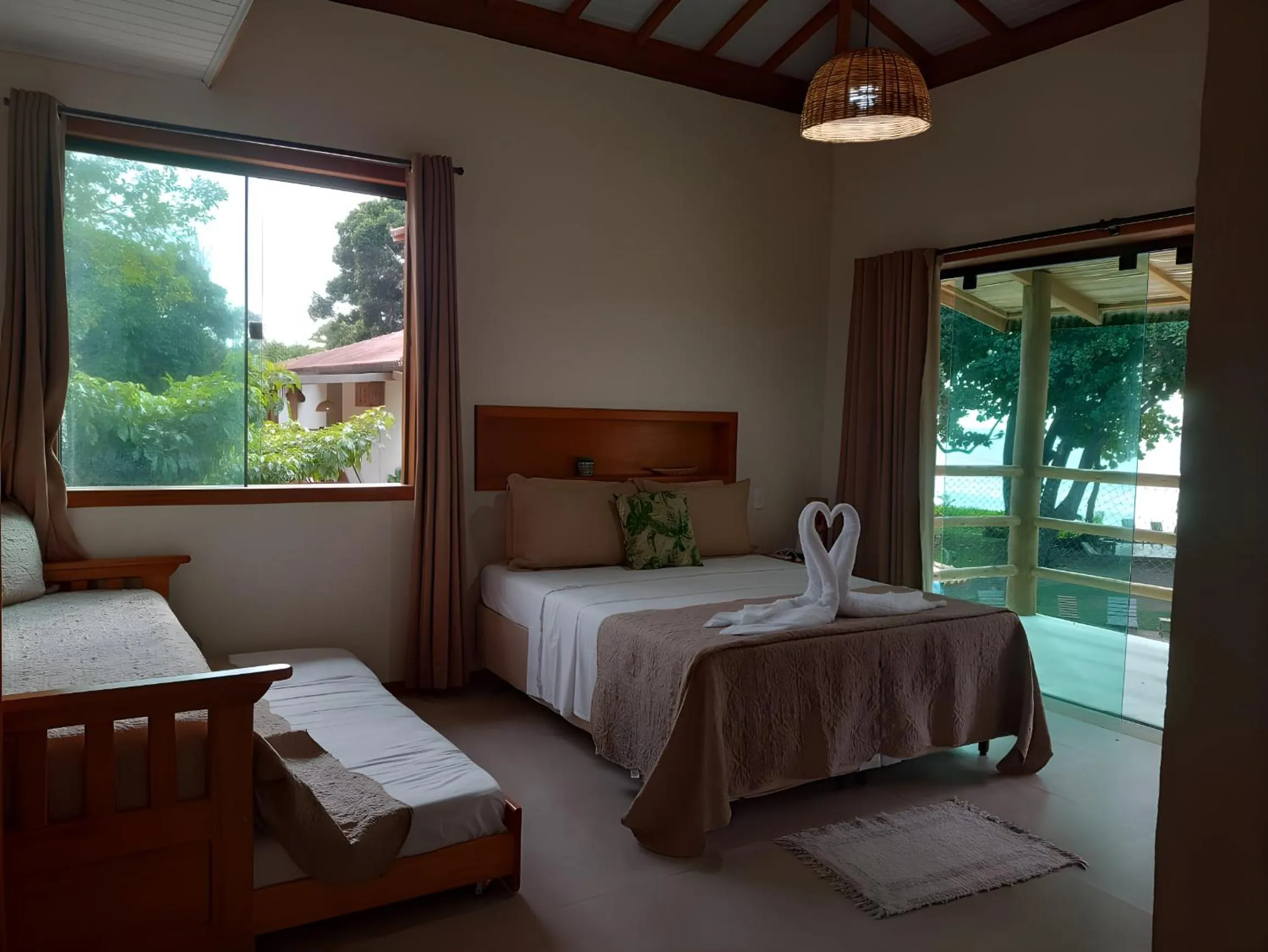 Bed in Pousada Maré
