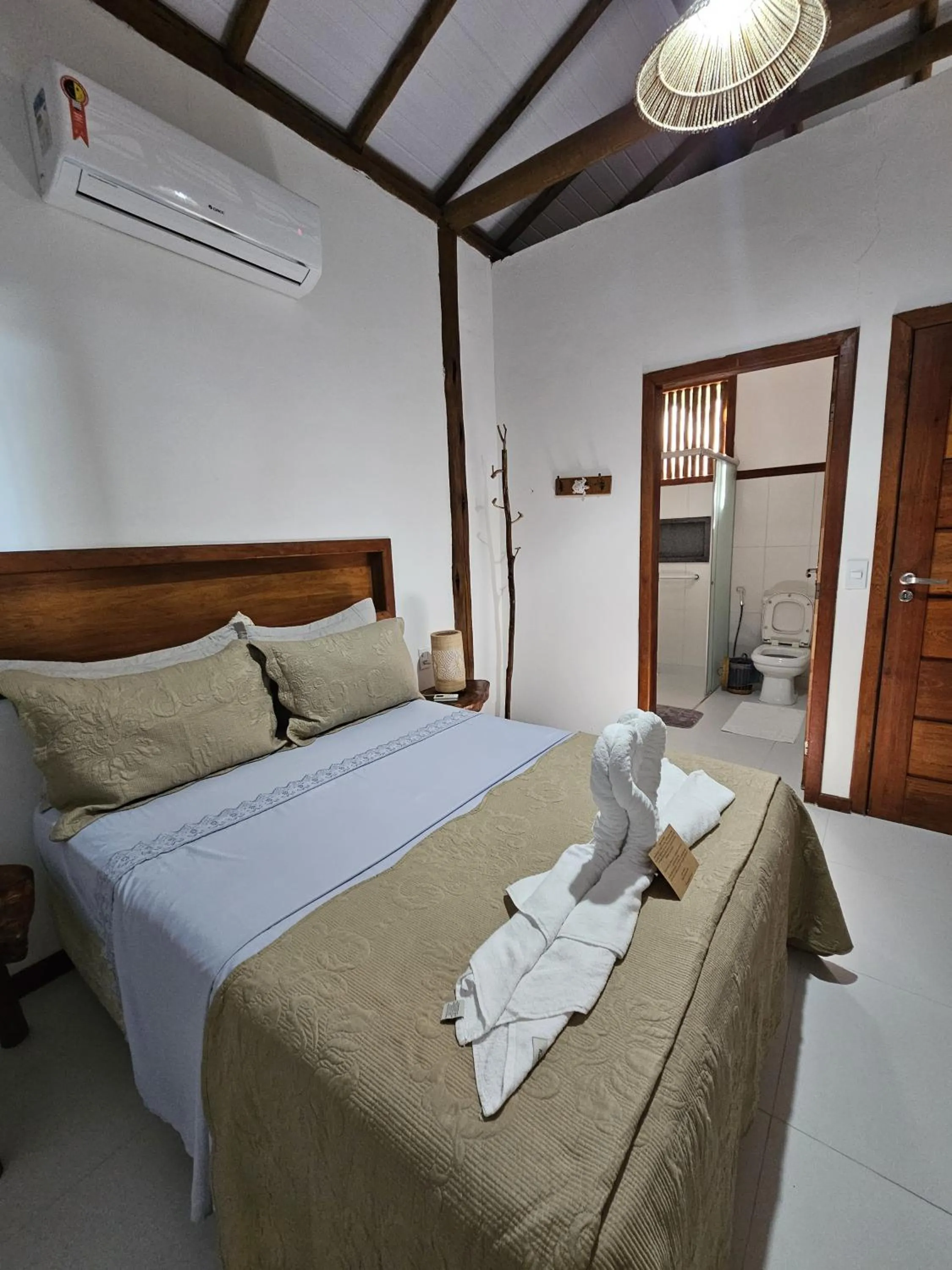 Bed in Pousada Maré