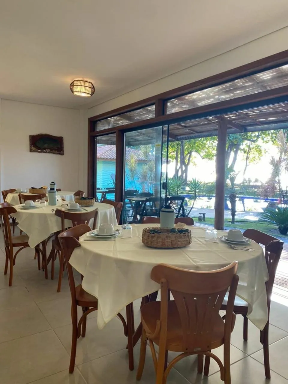 Restaurant/places to eat in Pousada Maré