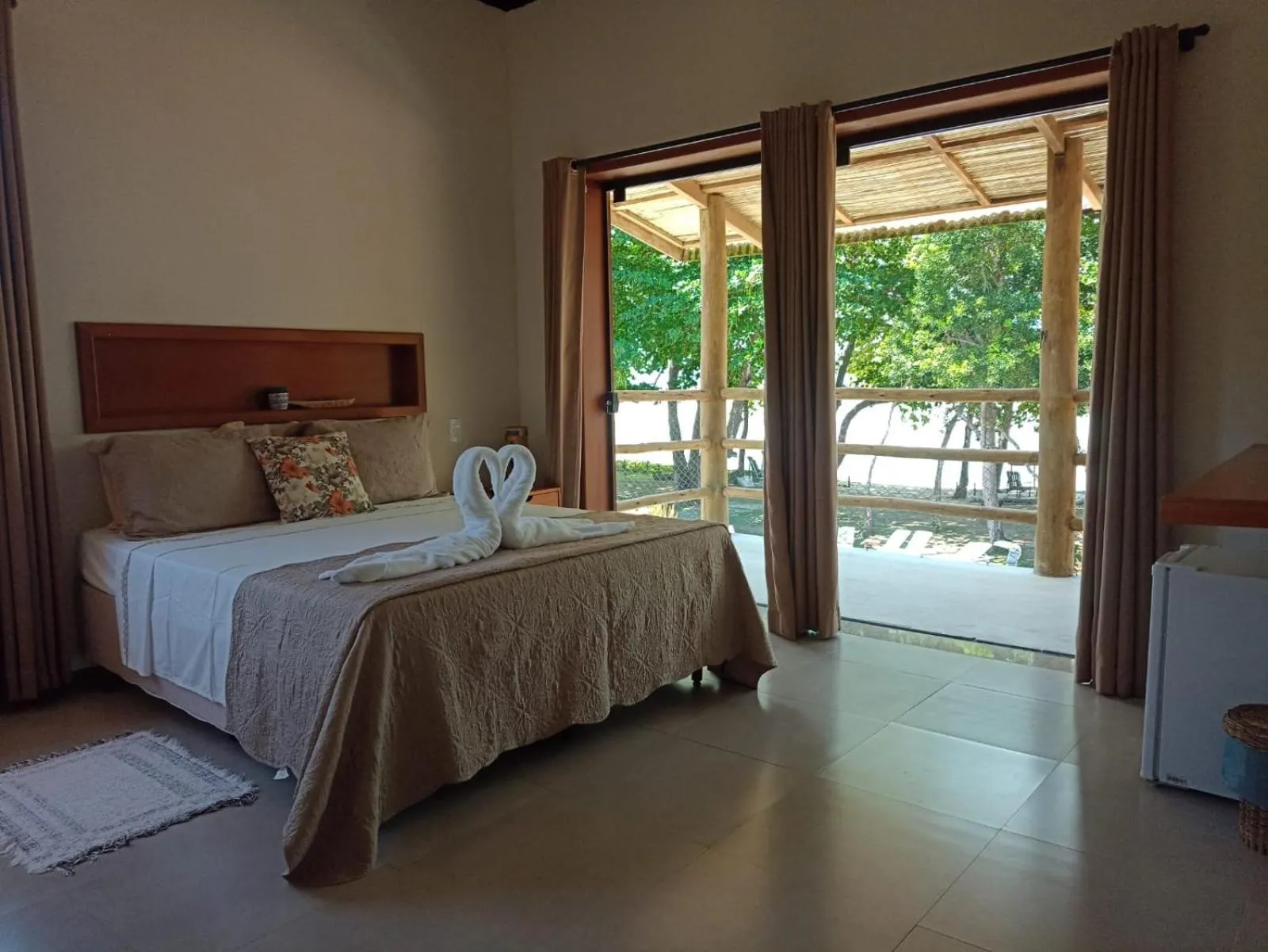 Bed in Pousada Maré