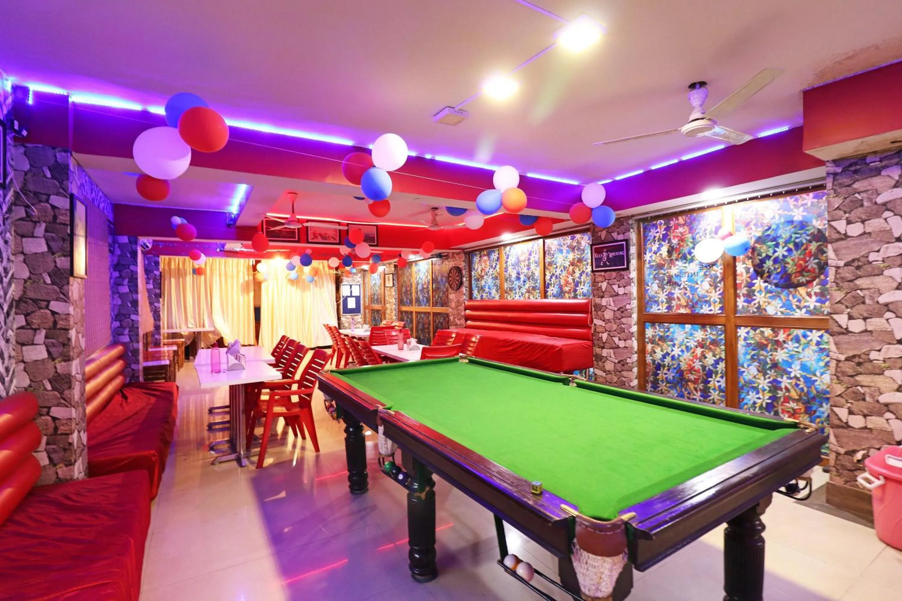 Entertainment in Hotel O Sher E Bengal