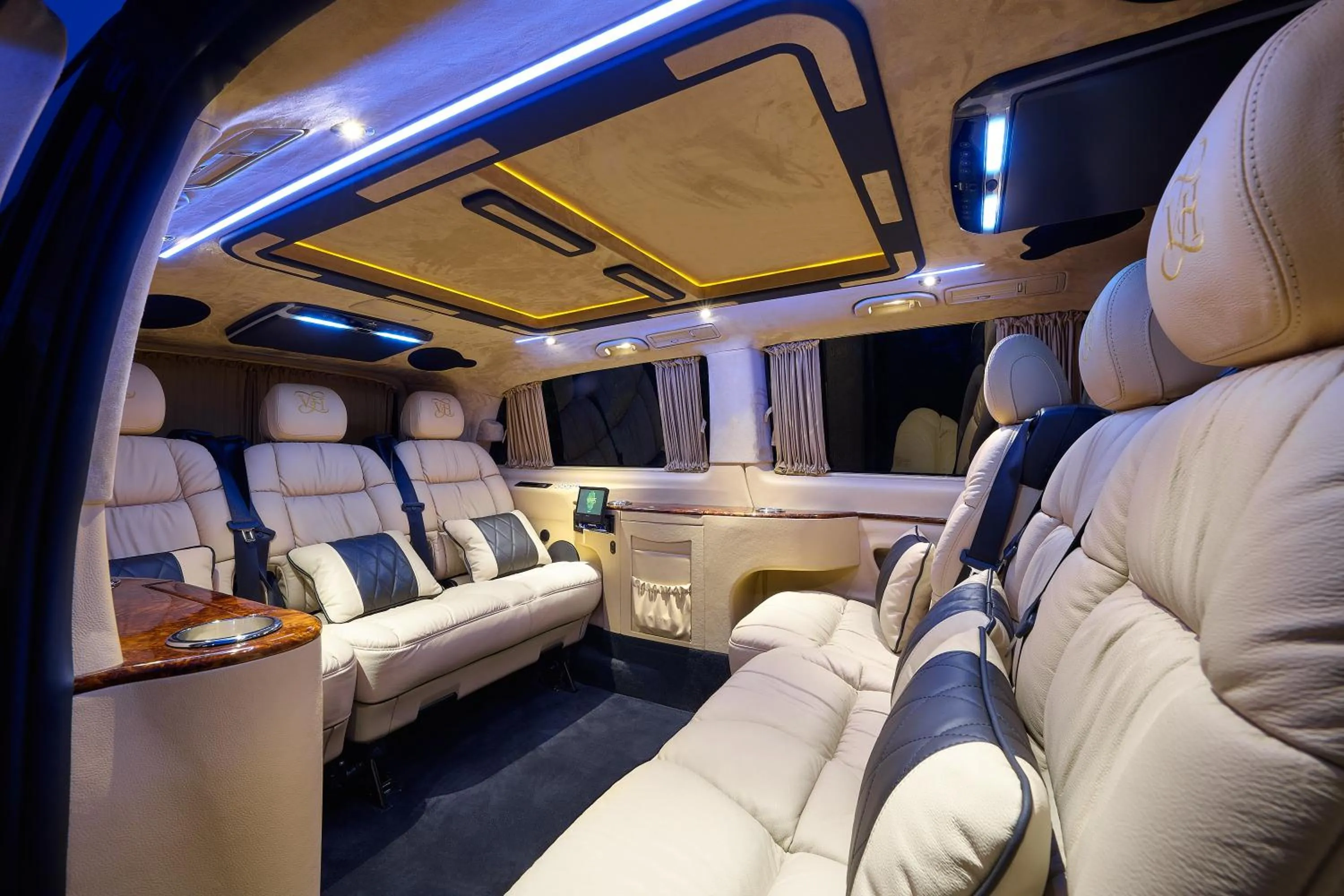 shuttle in Hotel Villa Harmony