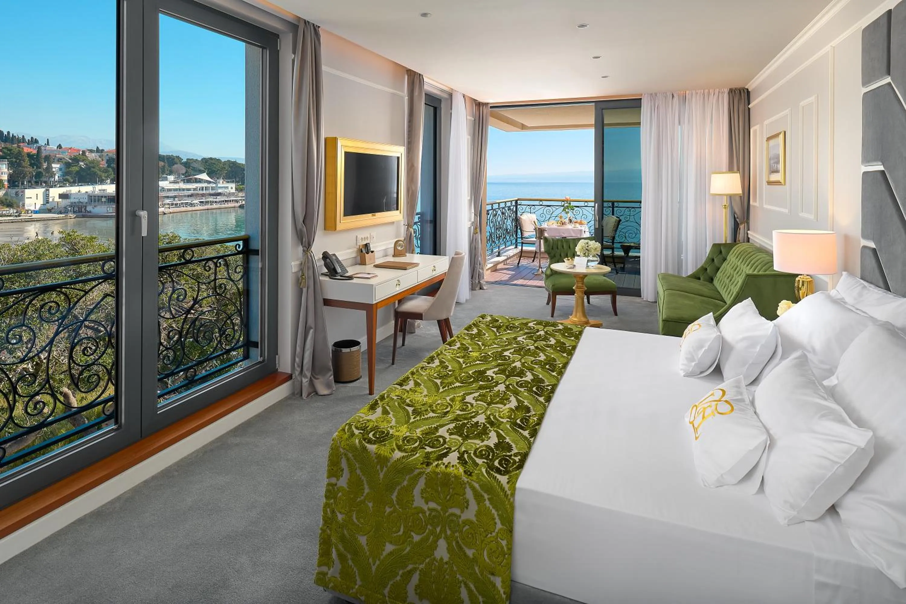 Patio in Hotel Villa Harmony