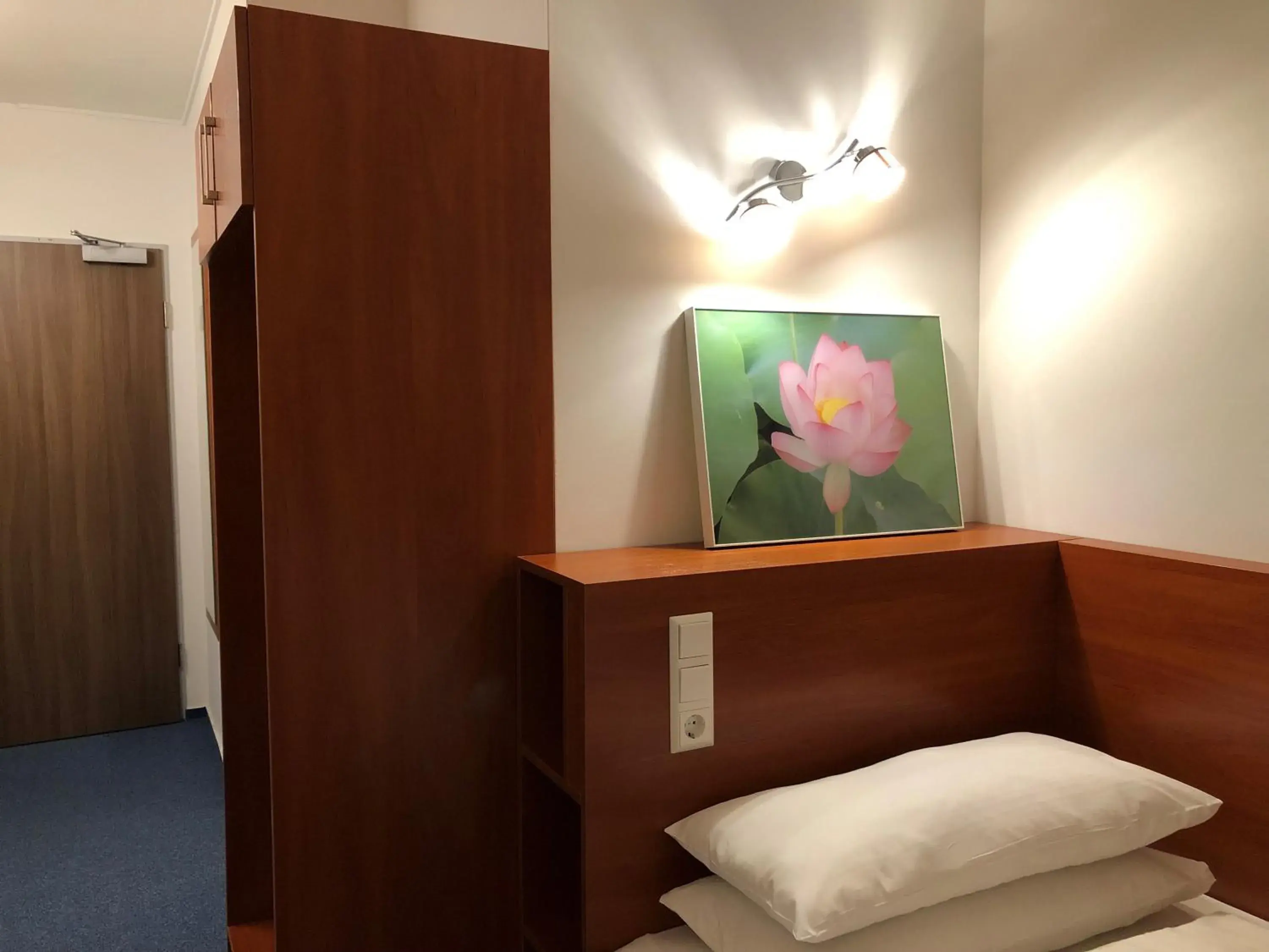 Standard Single Room in Hotel Mirabell Standard Single Room in Hotel Mirabell