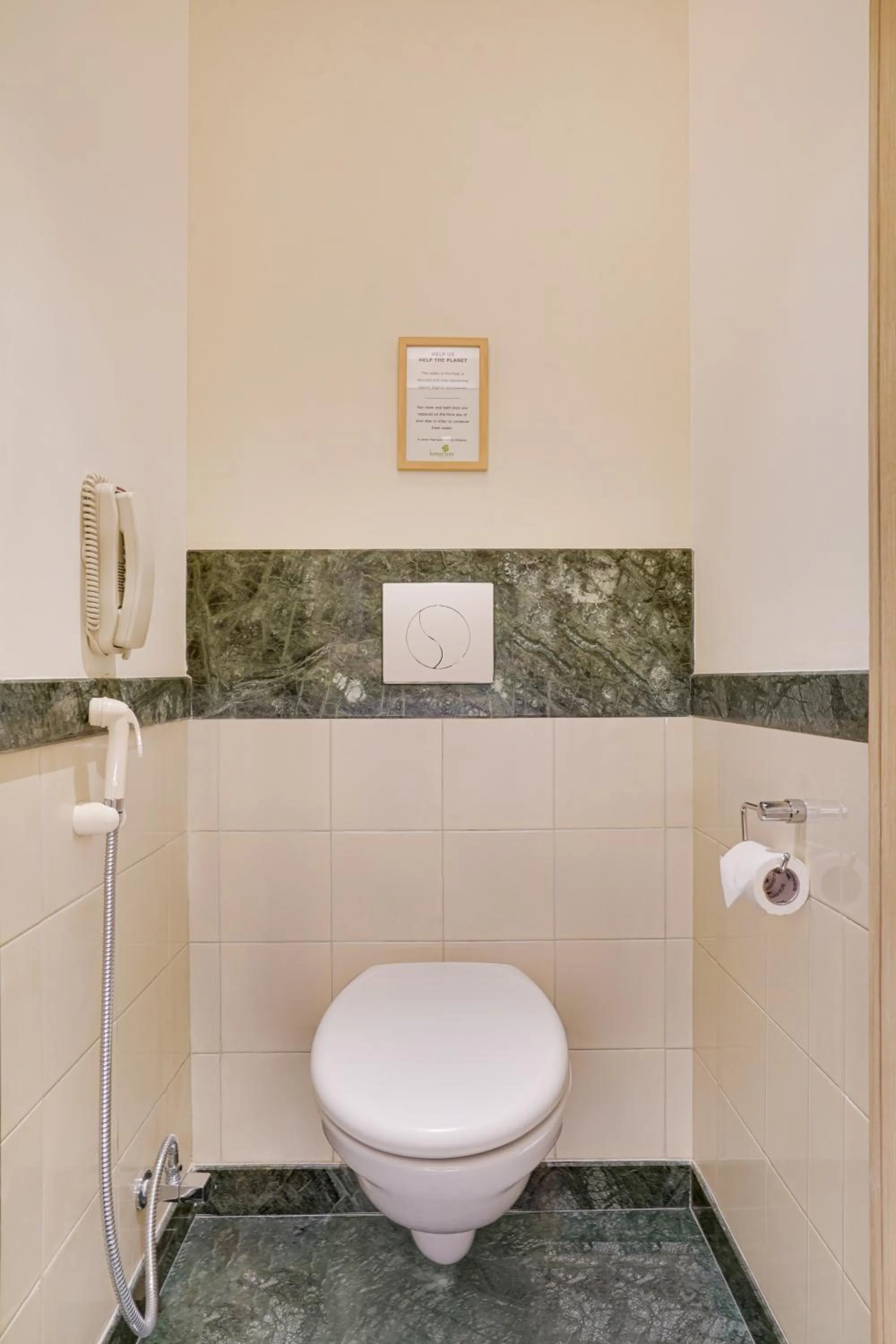 Lemon Tree Hotel, Delhi Airport