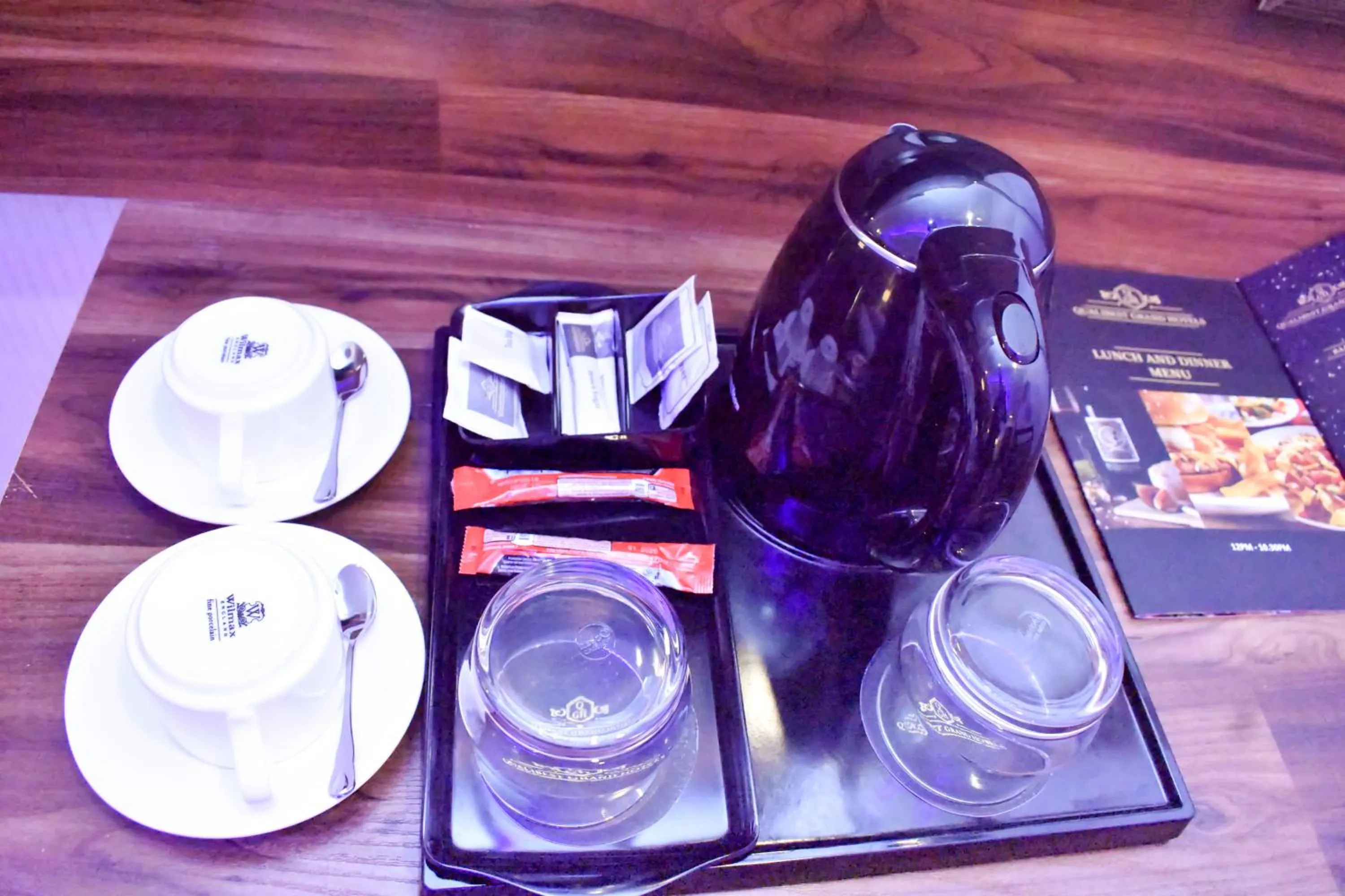Coffee/tea facilities in Qualibest Grand Hotels
