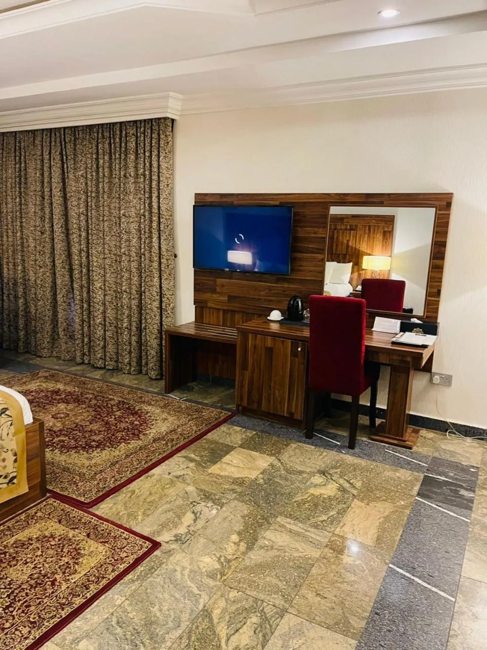 TV and multimedia in Qualibest Grand Hotels