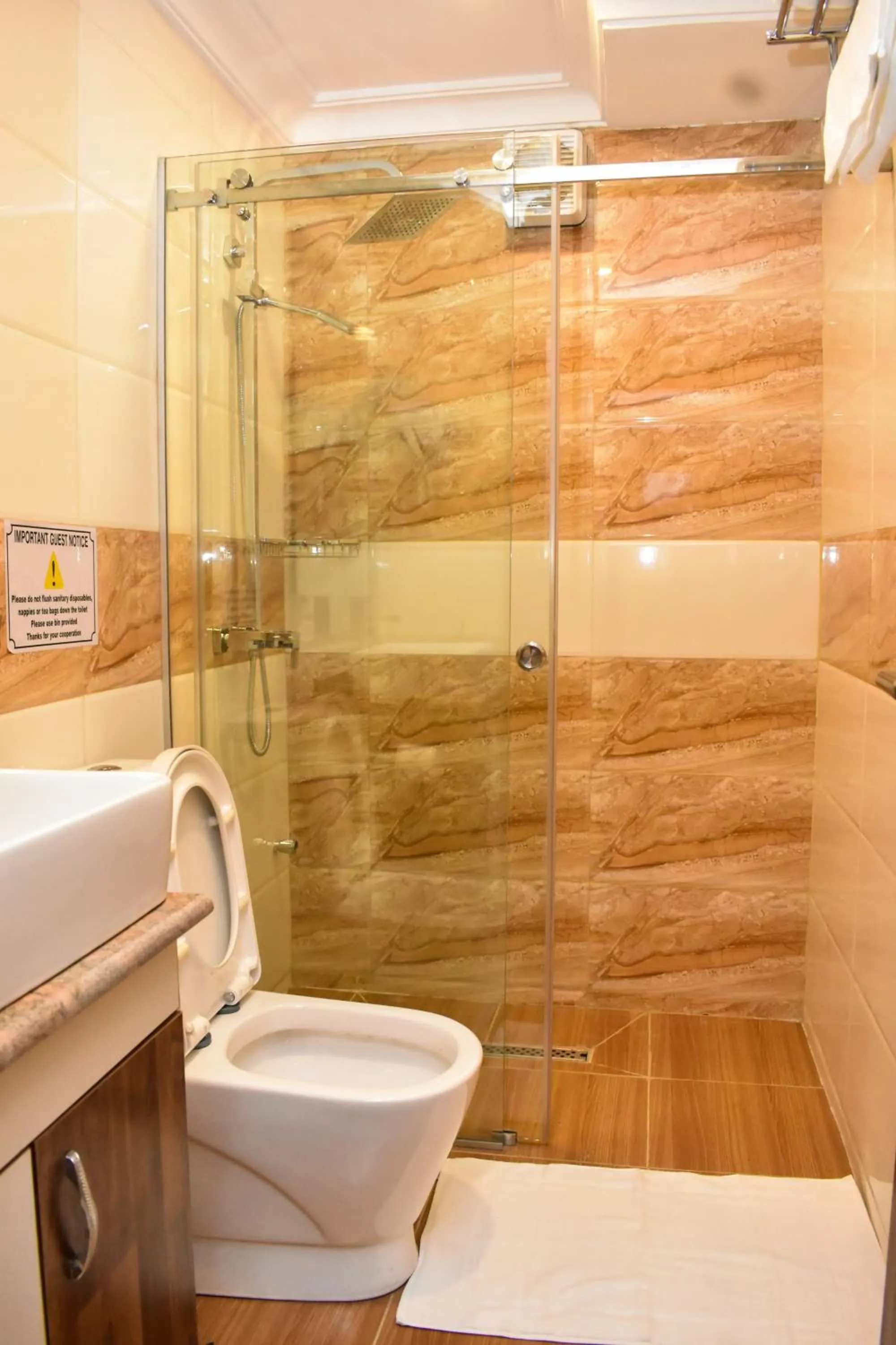 Bathroom in Qualibest Grand Hotels