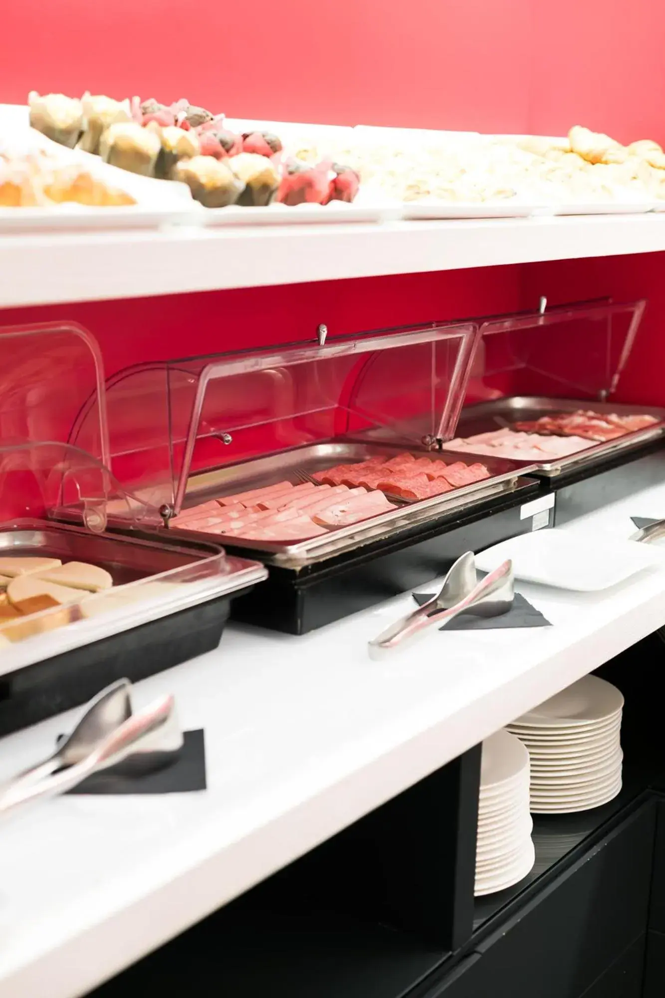 Buffet breakfast in Hotel La Rovere Buffet breakfast in Hotel La Rovere