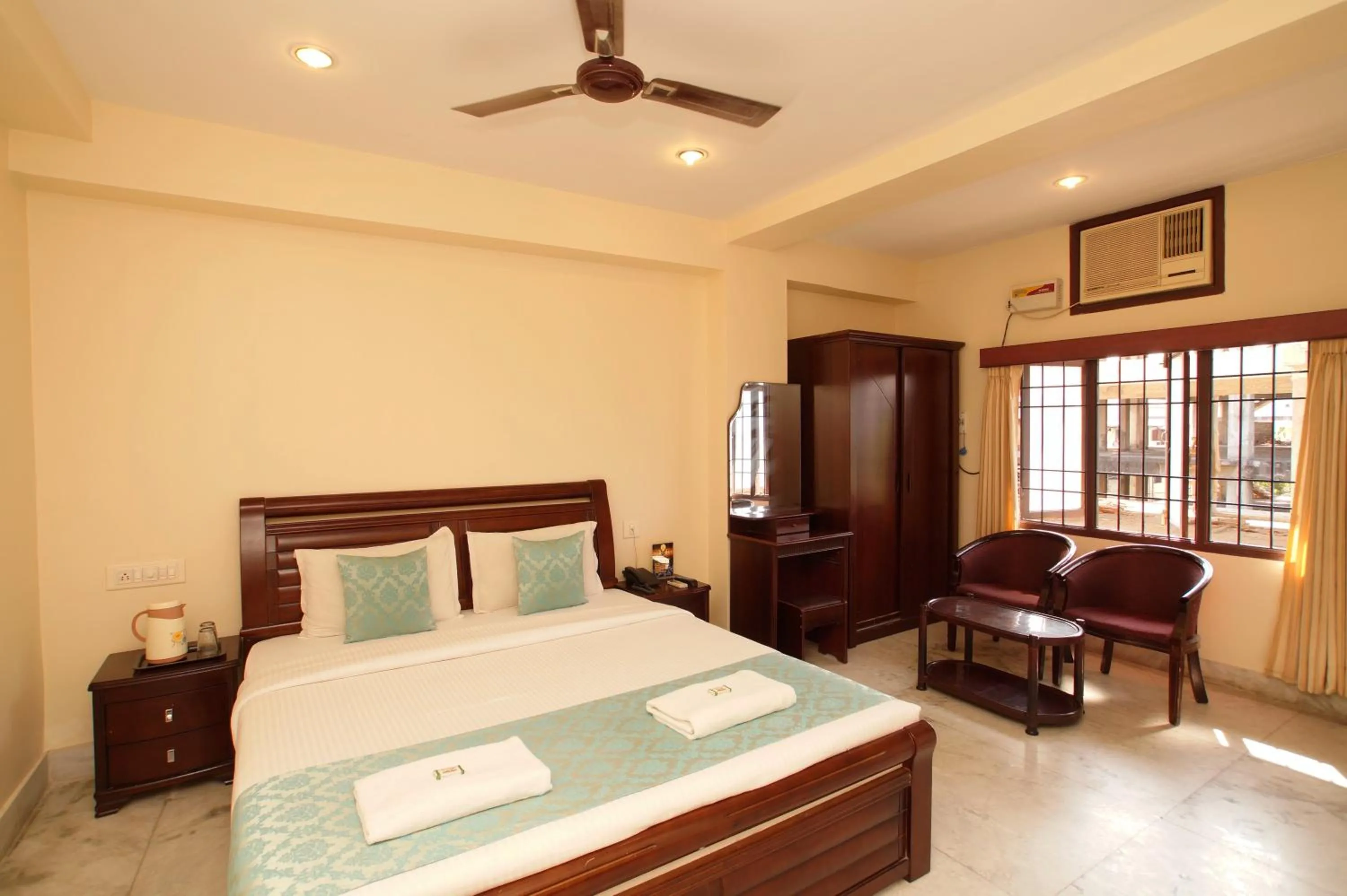 Photo of the whole room, Bed in Lloyds Serviced Apartments, Near Music Academy