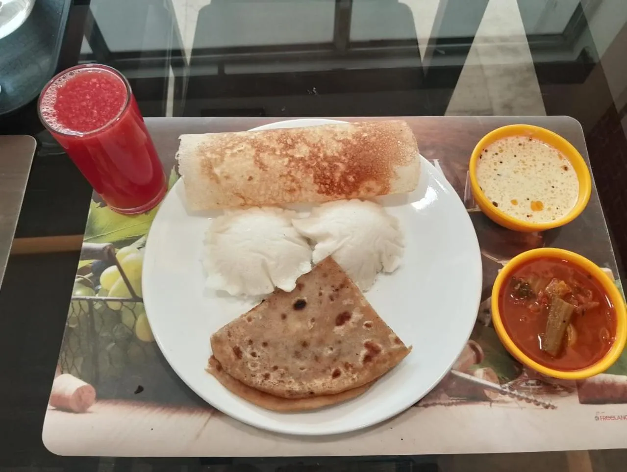 Breakfast in Lloyds Serviced Apartments, Near Music Academy