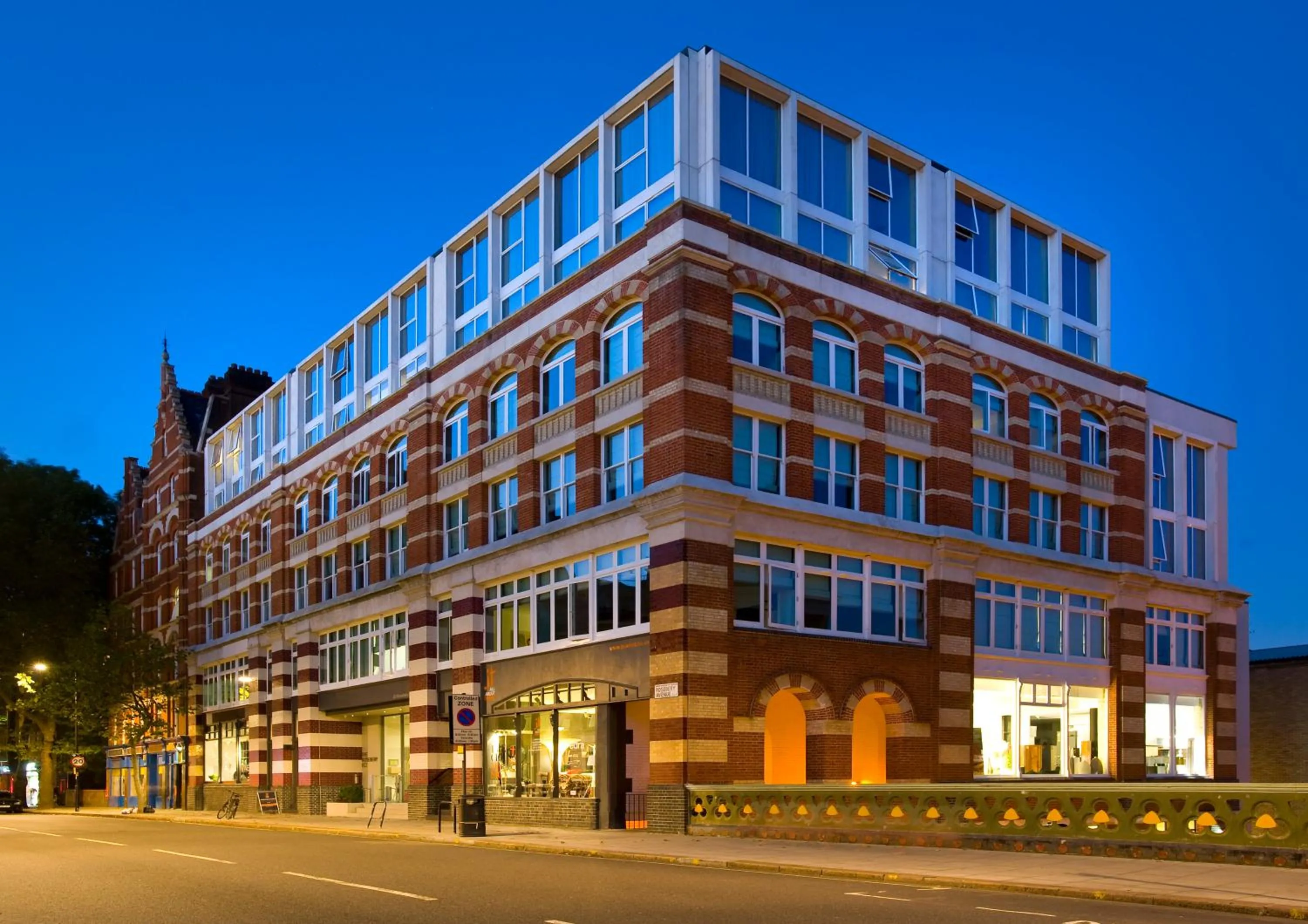 Facade/entrance in The Rosebery by Supercity Aparthotels