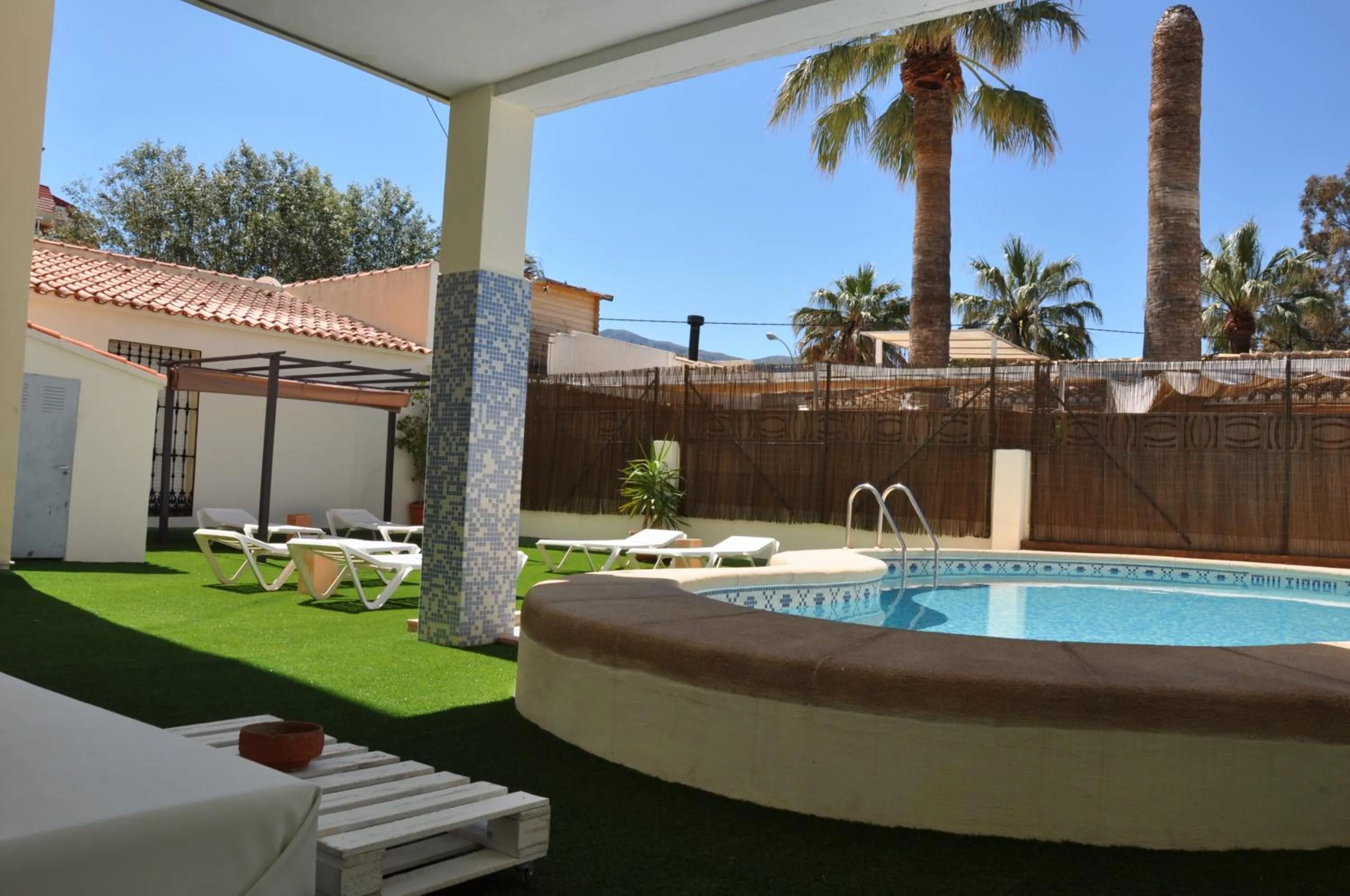 Swimming pool in Apartamentos Acuario