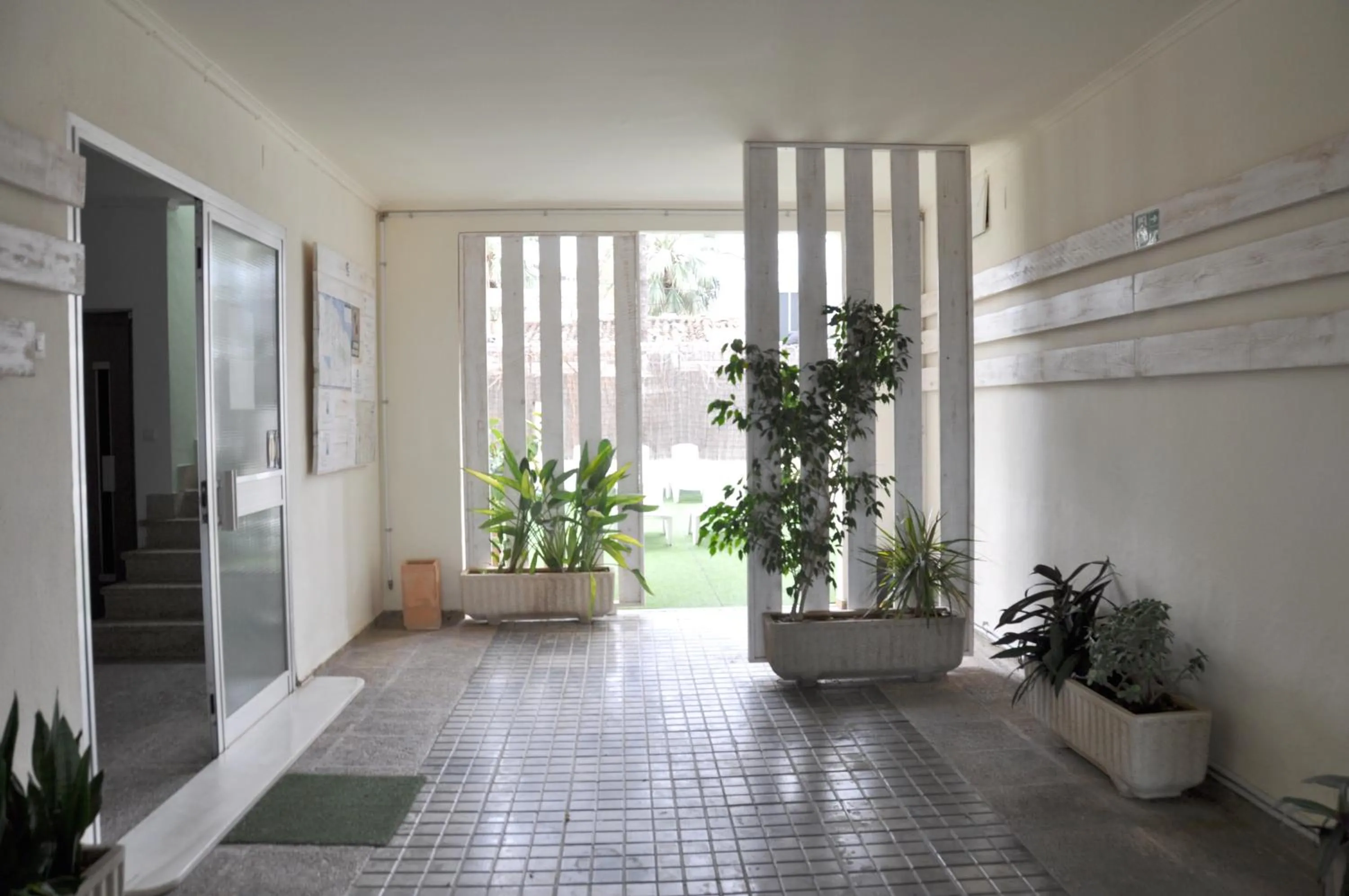 Facade/entrance in Apartamentos Acuario