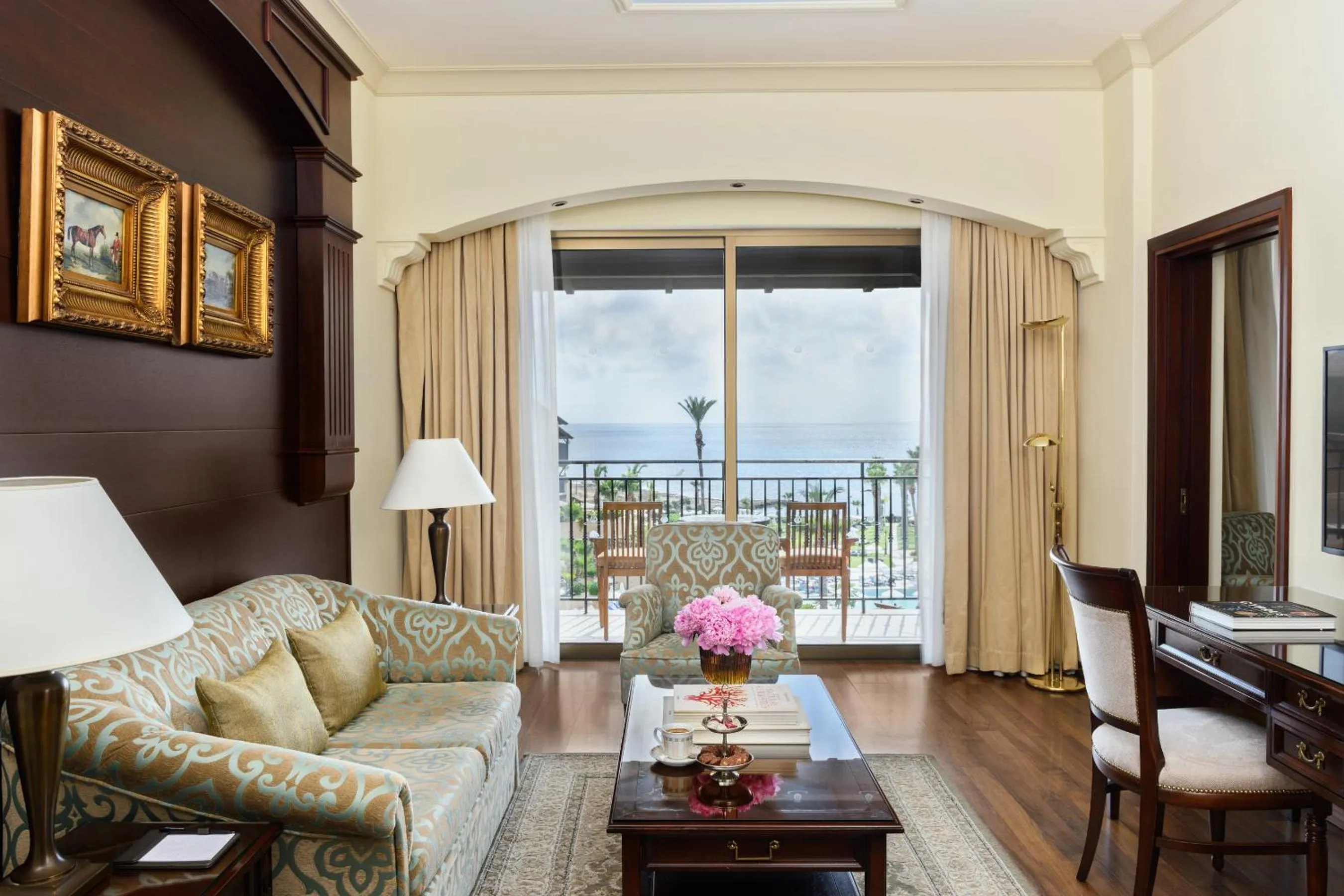 Seating area in Elysium