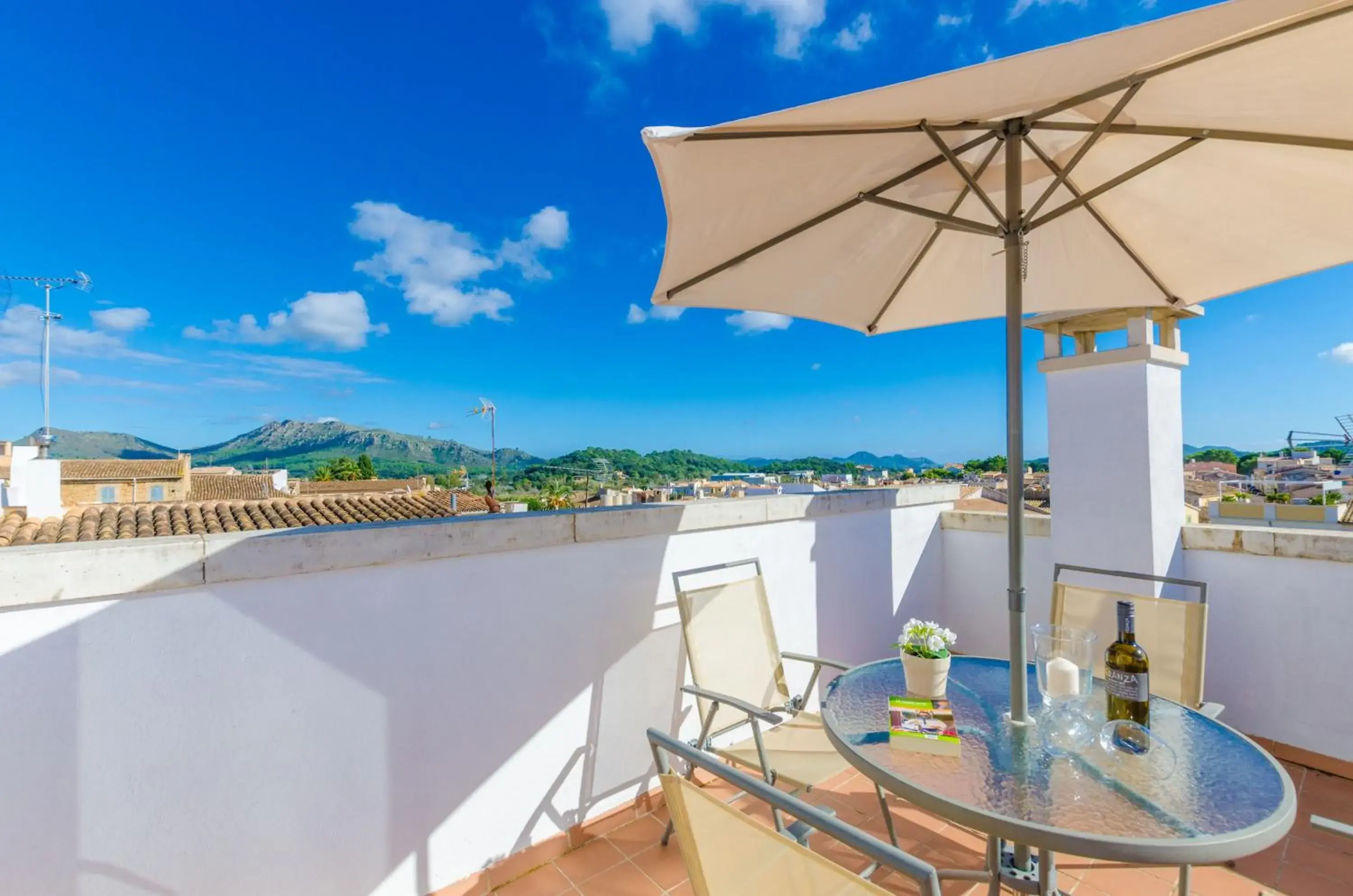 Three-Bedroom House in Roser -Roser De Artà- Three-Bedroom House in Roser -Roser De Artà-