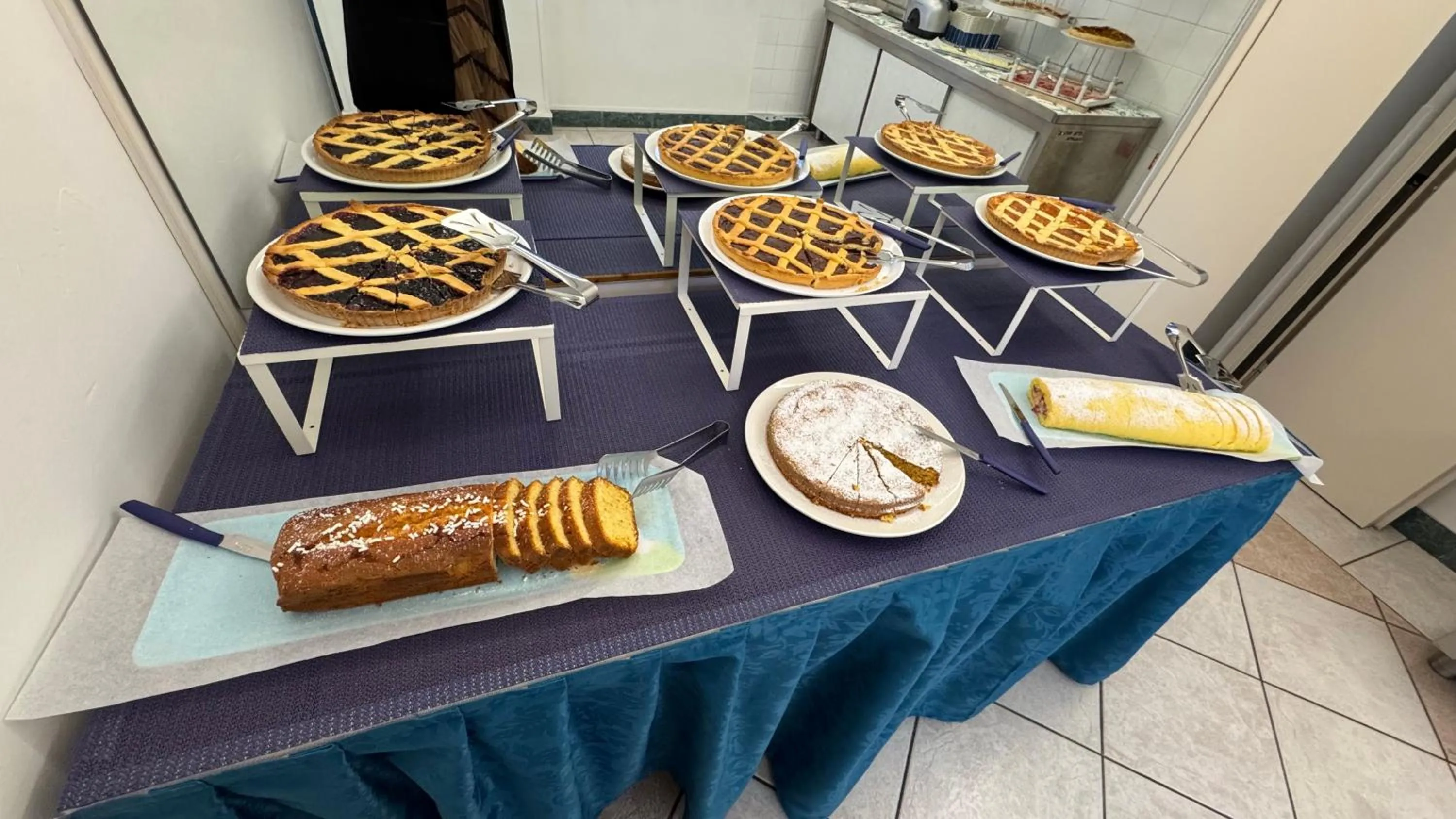 Breakfast in Hotel Oltremar B&B