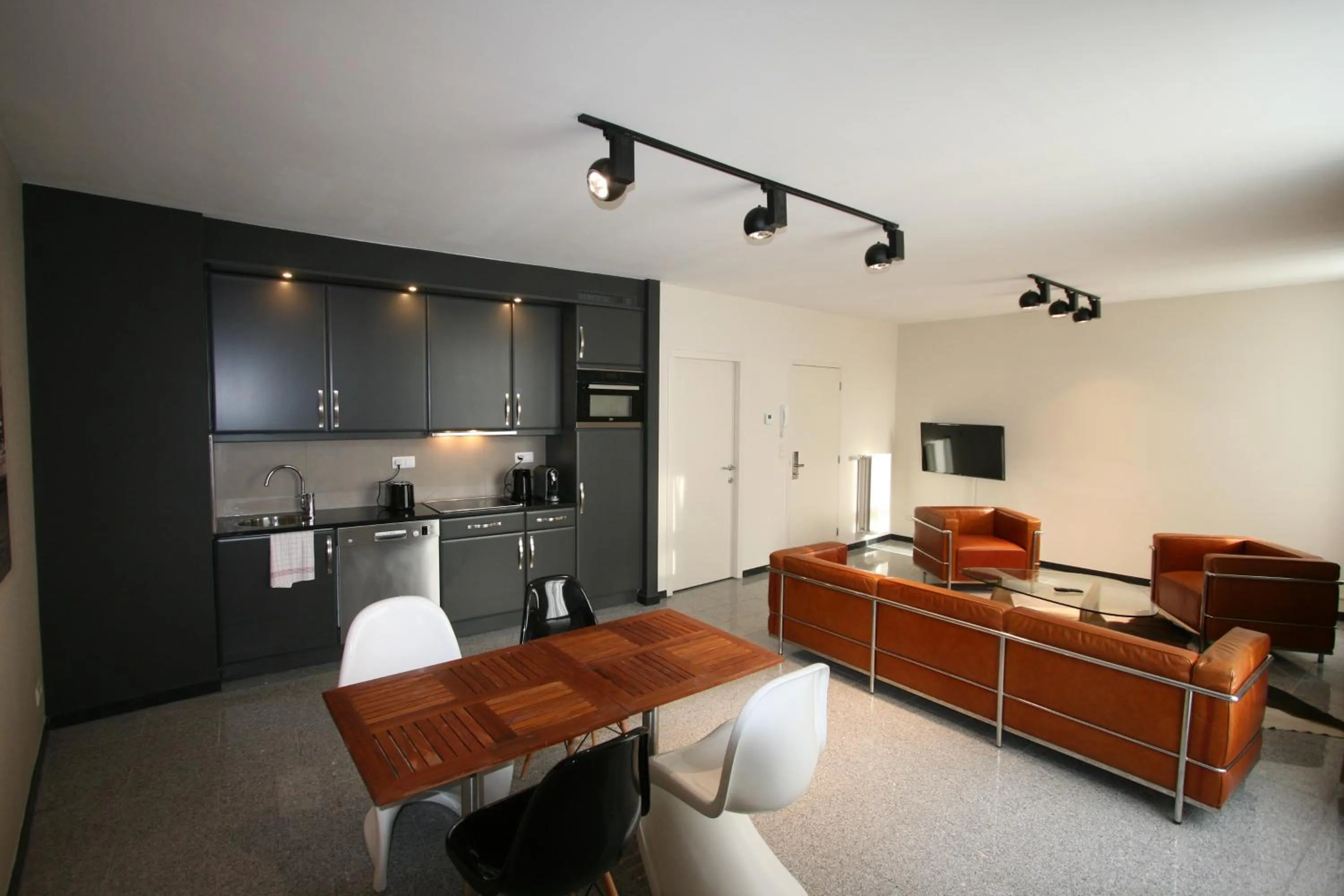 Kitchen or kitchenette in Amosa Liège City Centre Apart Regence 17