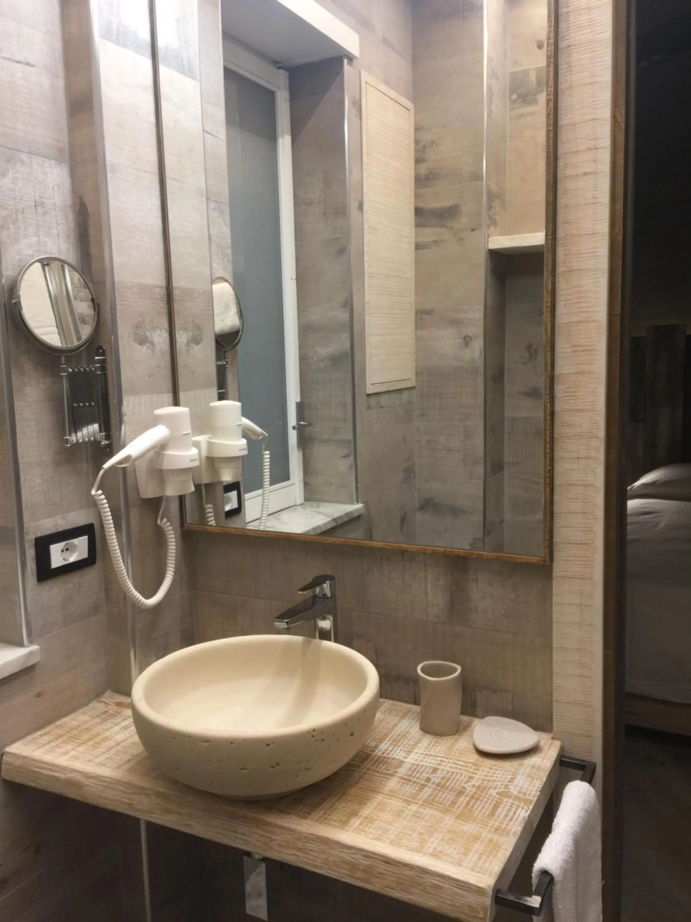 Bathroom in DOMUS VESUVIO