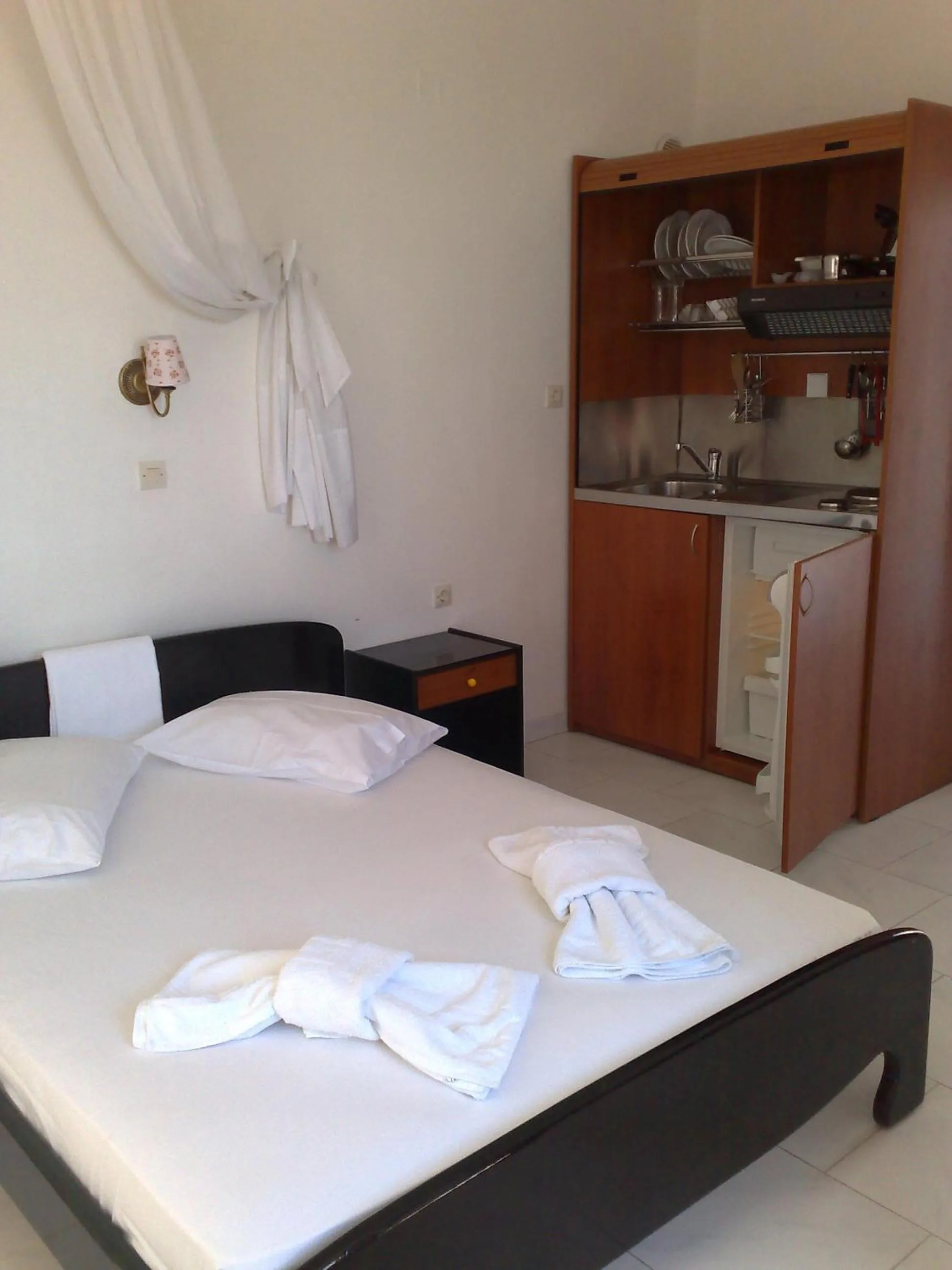 Bed in Azolimnos Bay