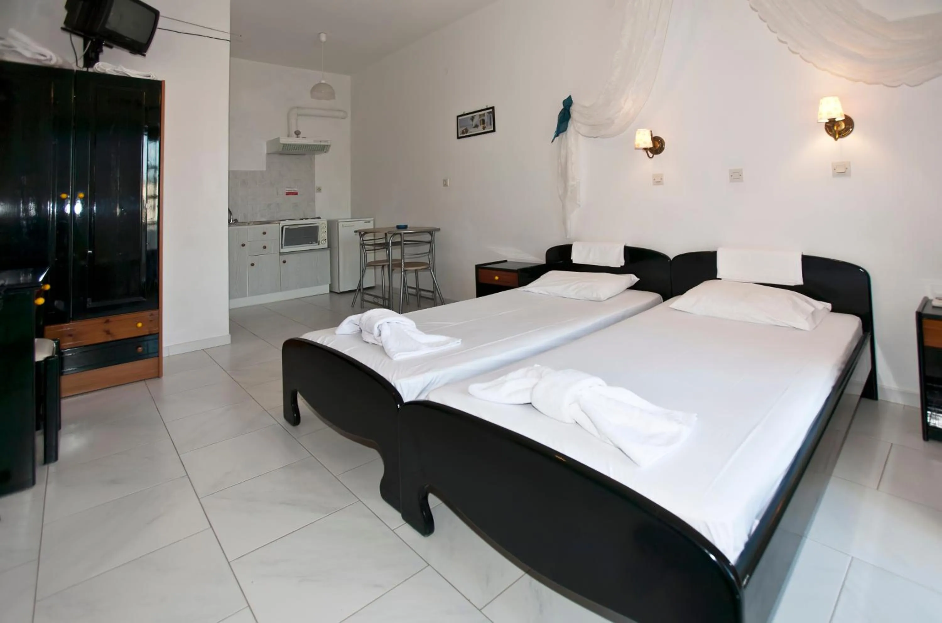 Bed in Azolimnos Bay