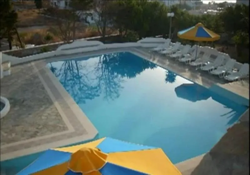 Swimming pool in Azolimnos Bay