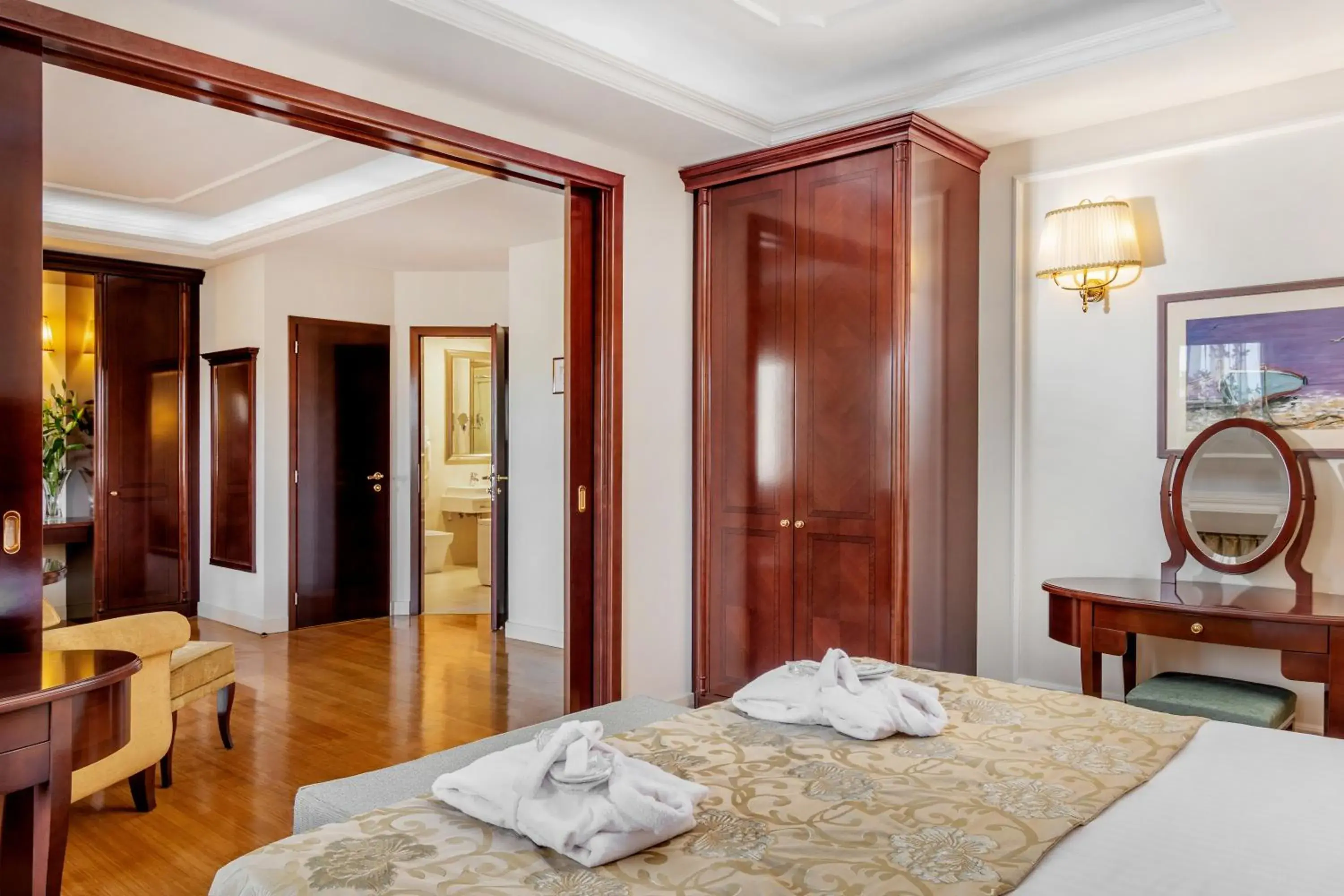 Bed in Hotel President Solin Bed in Hotel President Solin