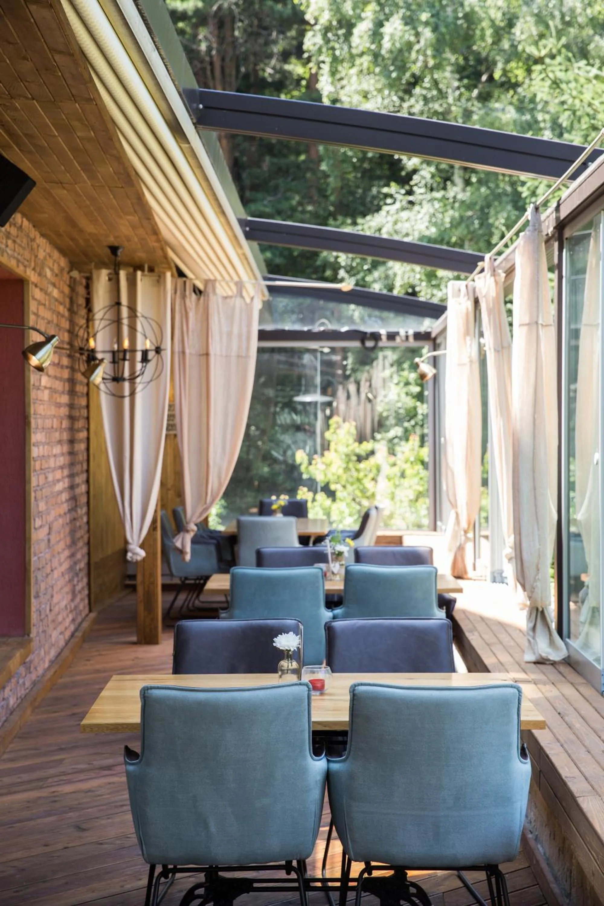 Restaurant/places to eat in Family Hotel Saint George