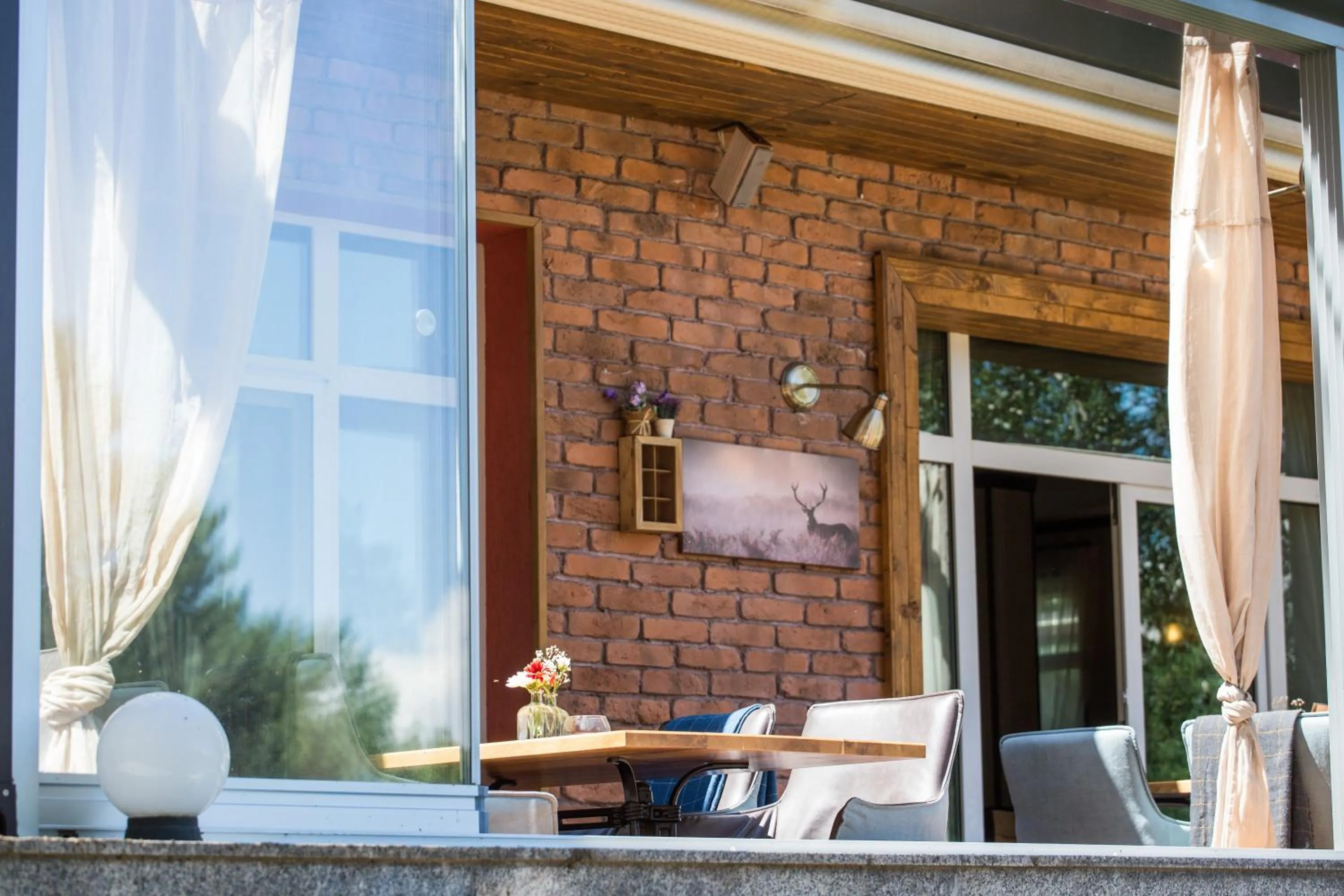 Restaurant/places to eat in Family Hotel Saint George