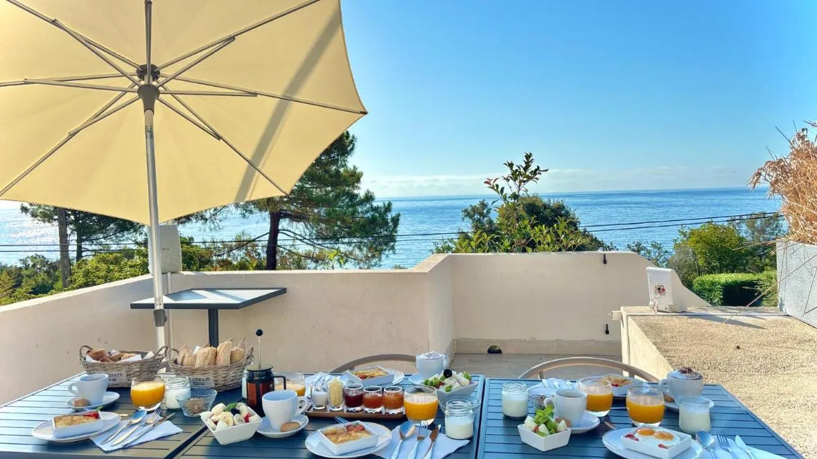 Restaurant/places to eat in Residence Canella