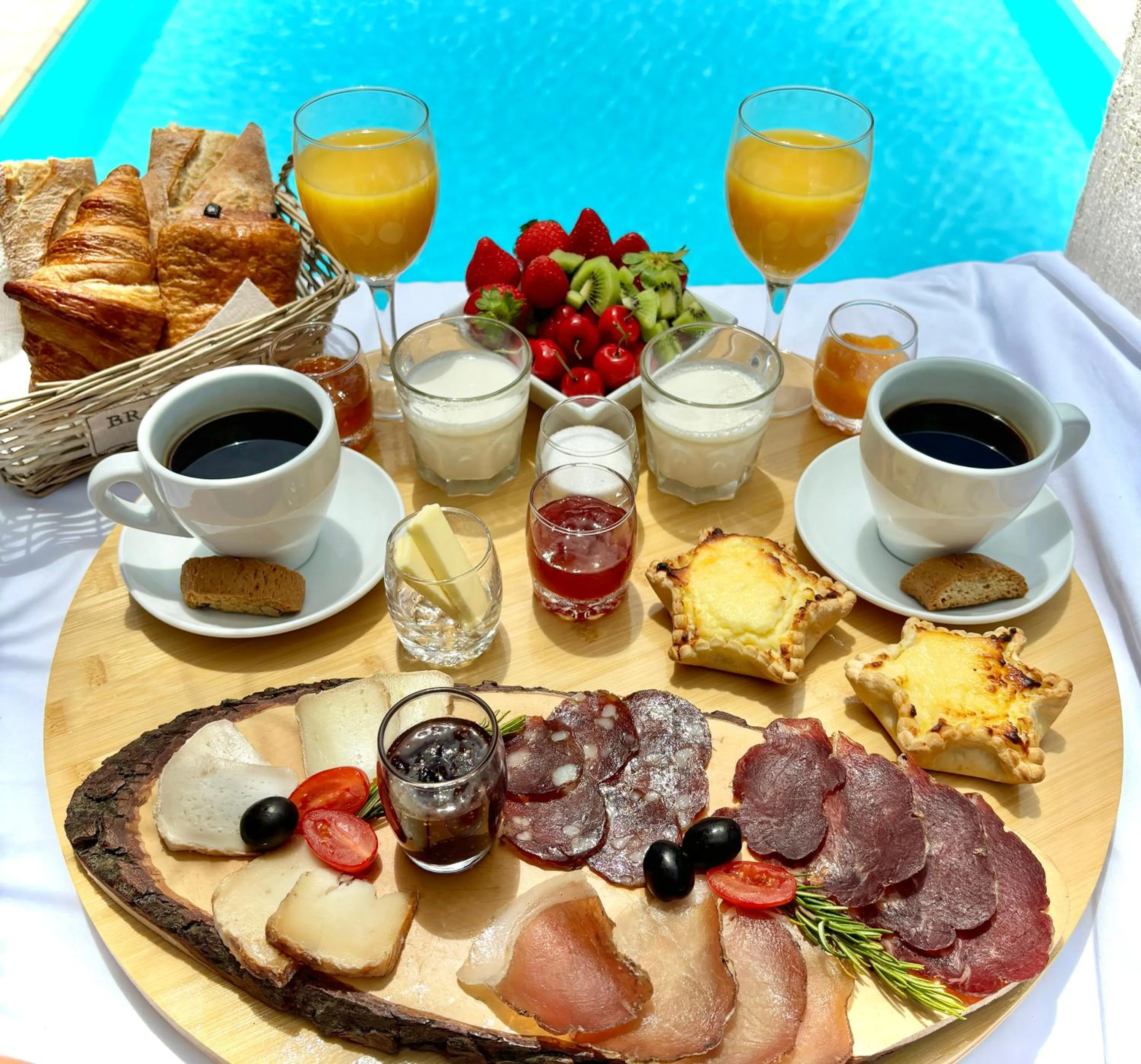 Meals in Residence Canella