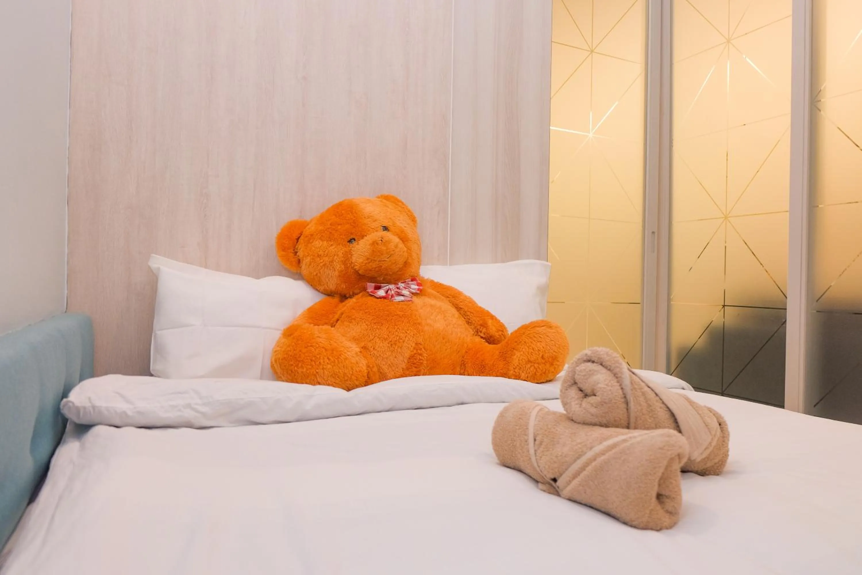 Bedroom, Bed in The Robertson Bukit Bintang by Wowhome