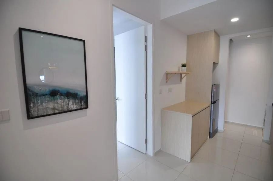 Kitchen or kitchenette in The Robertson Bukit Bintang by Wowhome